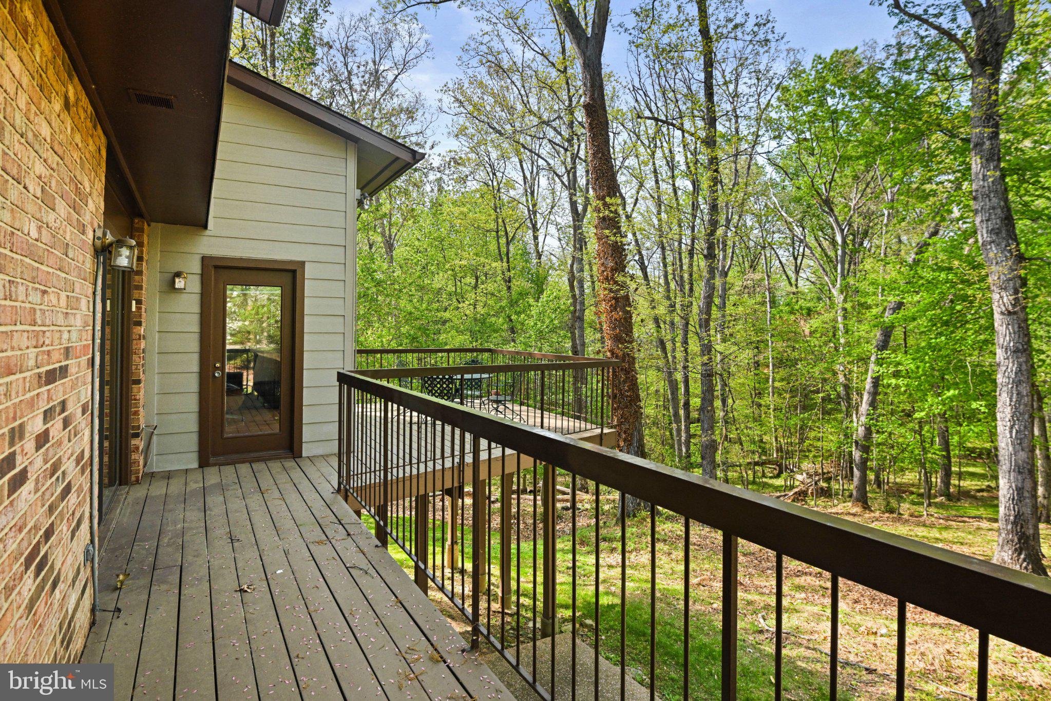 WOLF TRAP WOODS - Residential