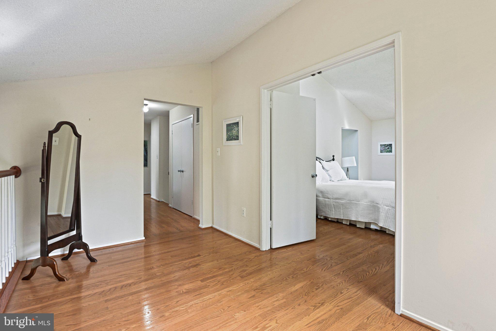 WOLF TRAP WOODS - Residential