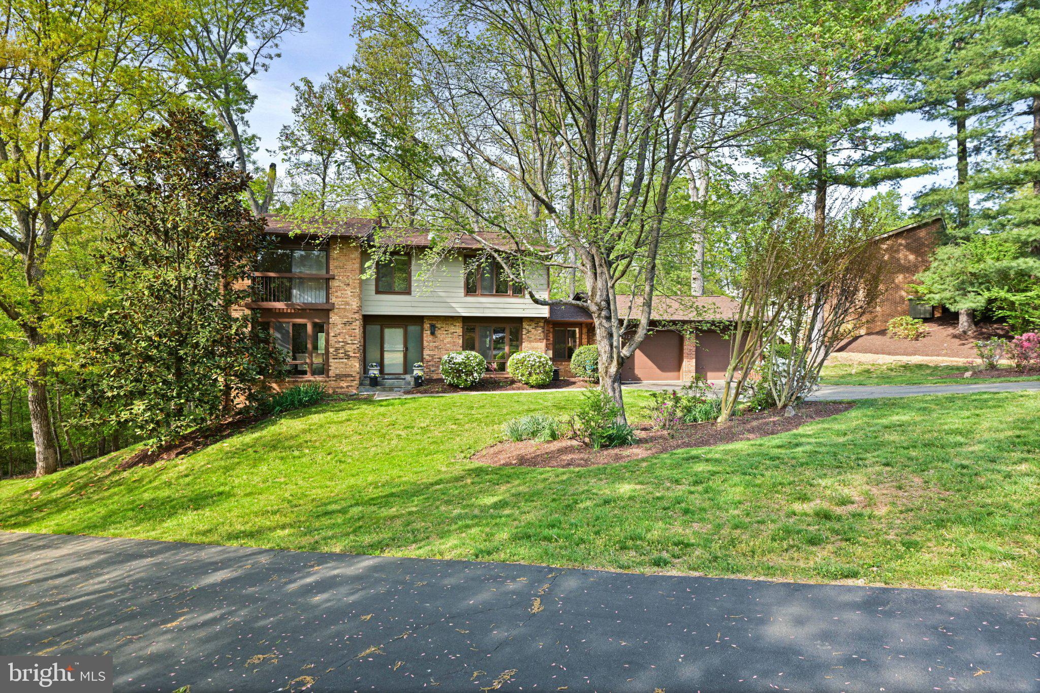 WOLF TRAP WOODS - Residential