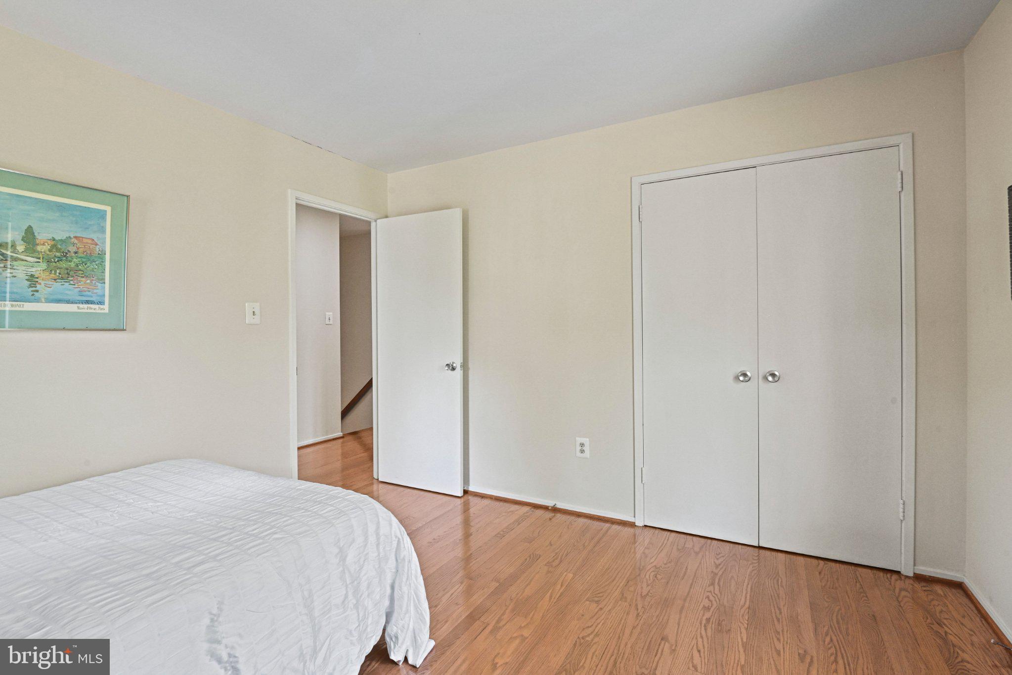 WOLF TRAP WOODS - Residential