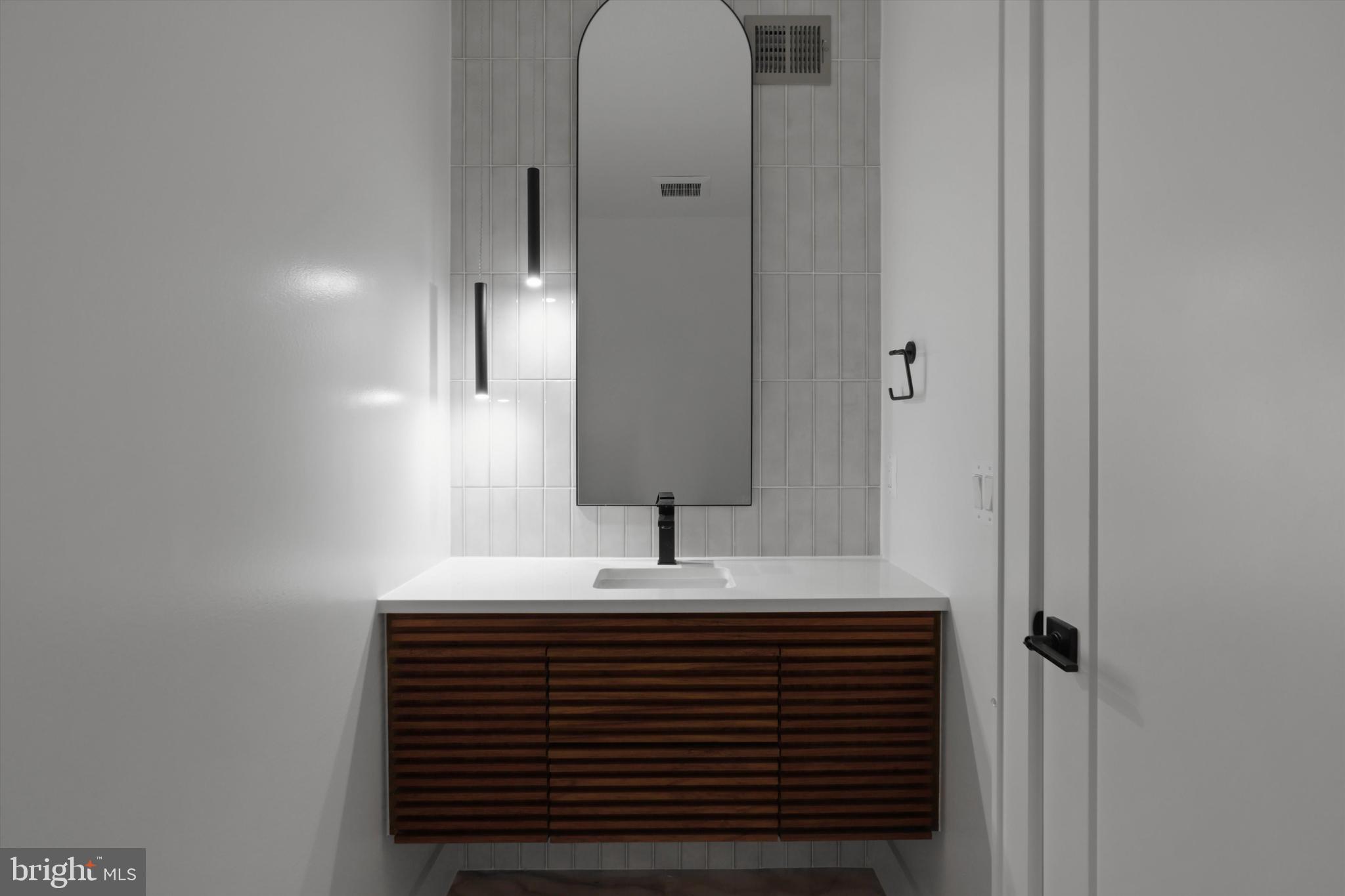 WESTWOOD MANOR - Residential