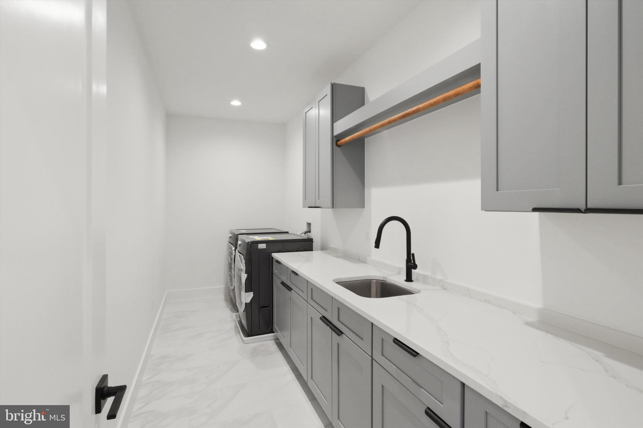 WESTWOOD MANOR - Residential