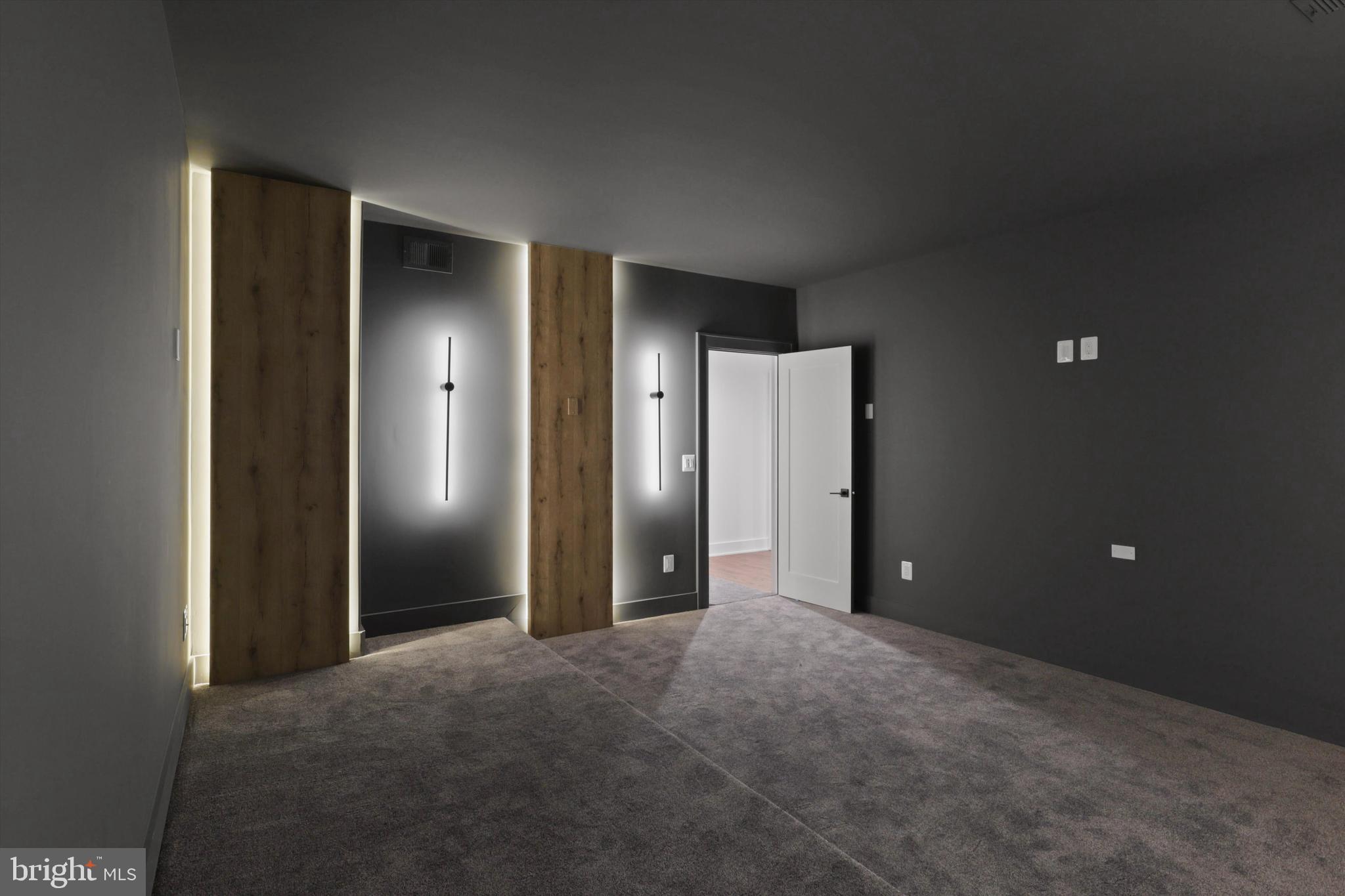 WESTWOOD MANOR - Residential