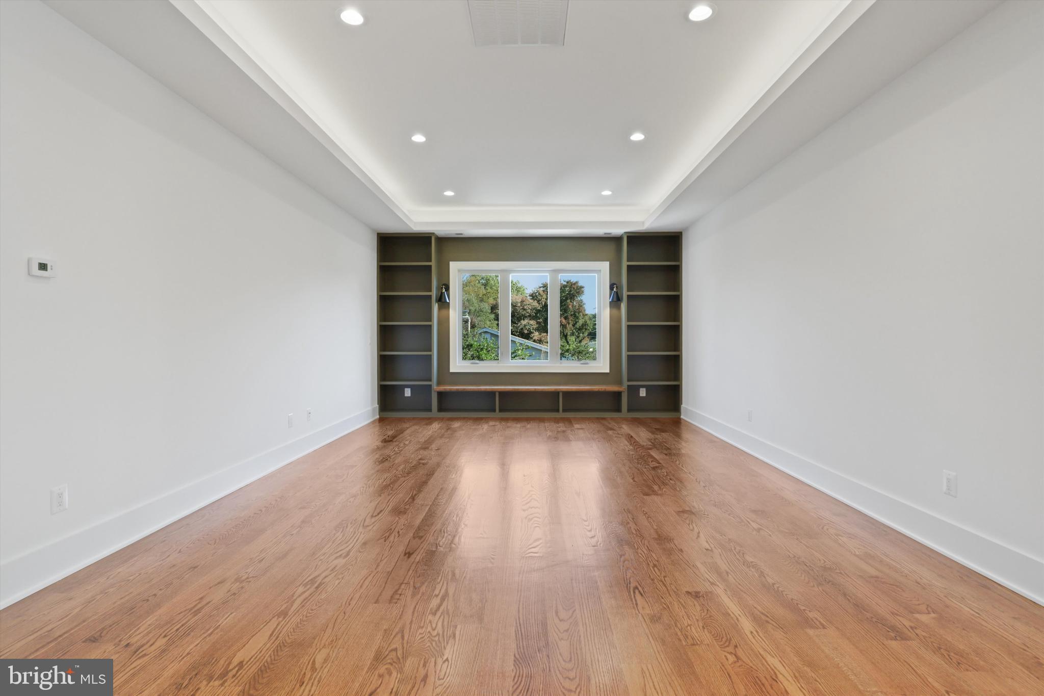 WESTWOOD MANOR - Residential