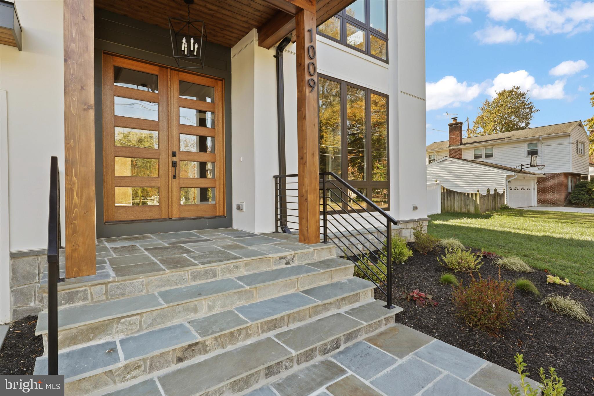 WESTWOOD MANOR - Residential