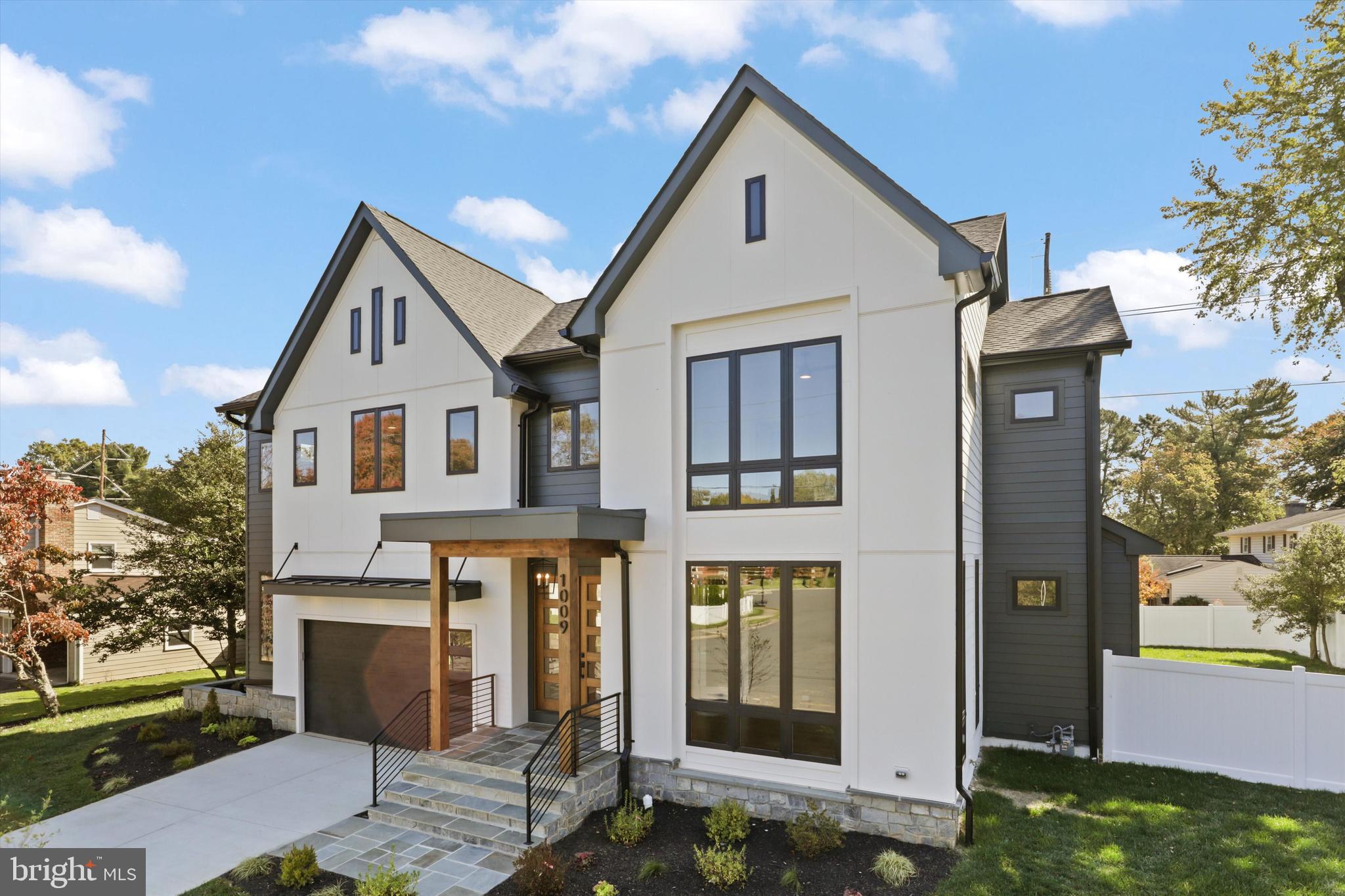 WESTWOOD MANOR - Residential