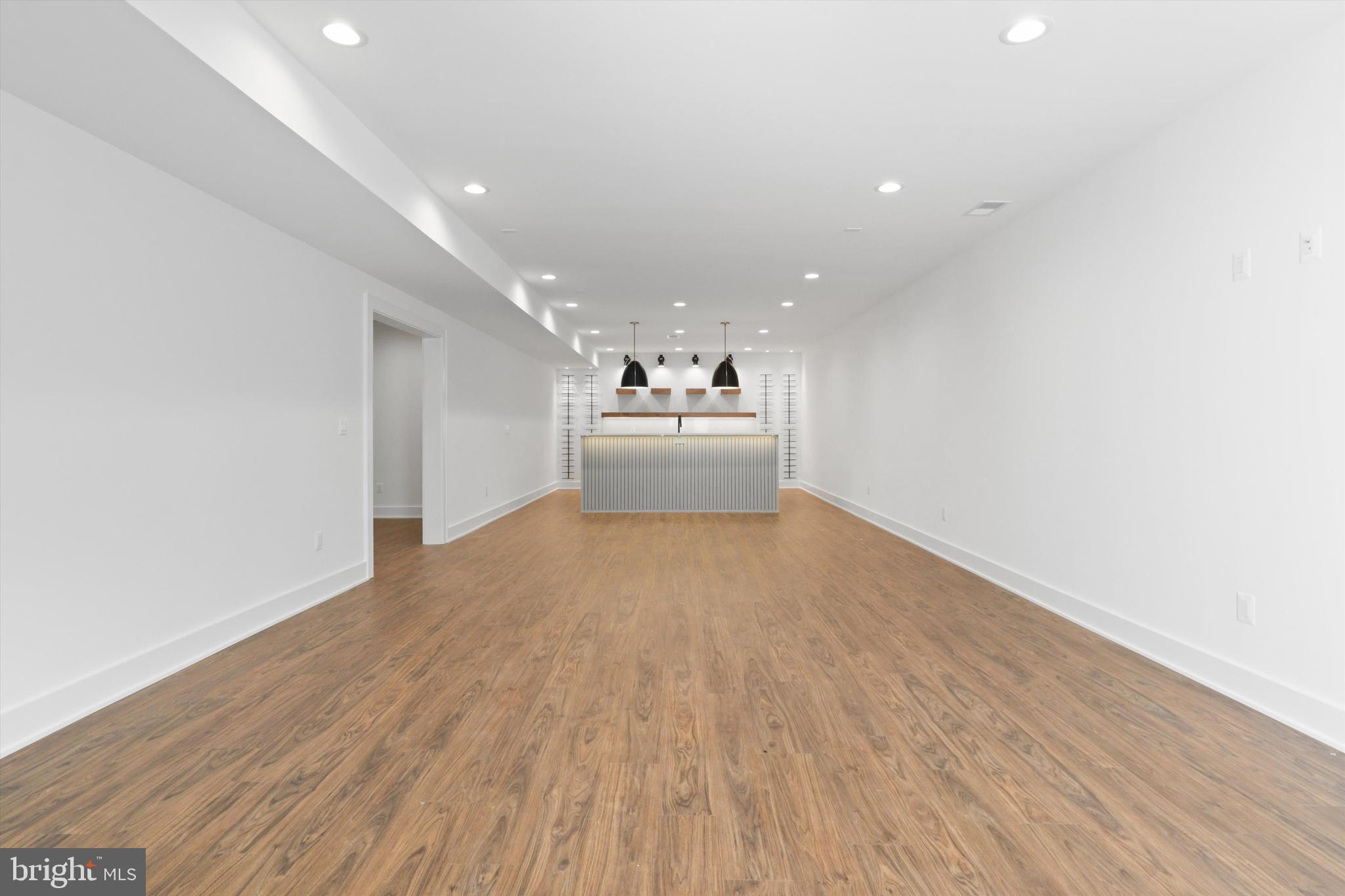 WESTWOOD MANOR - Residential