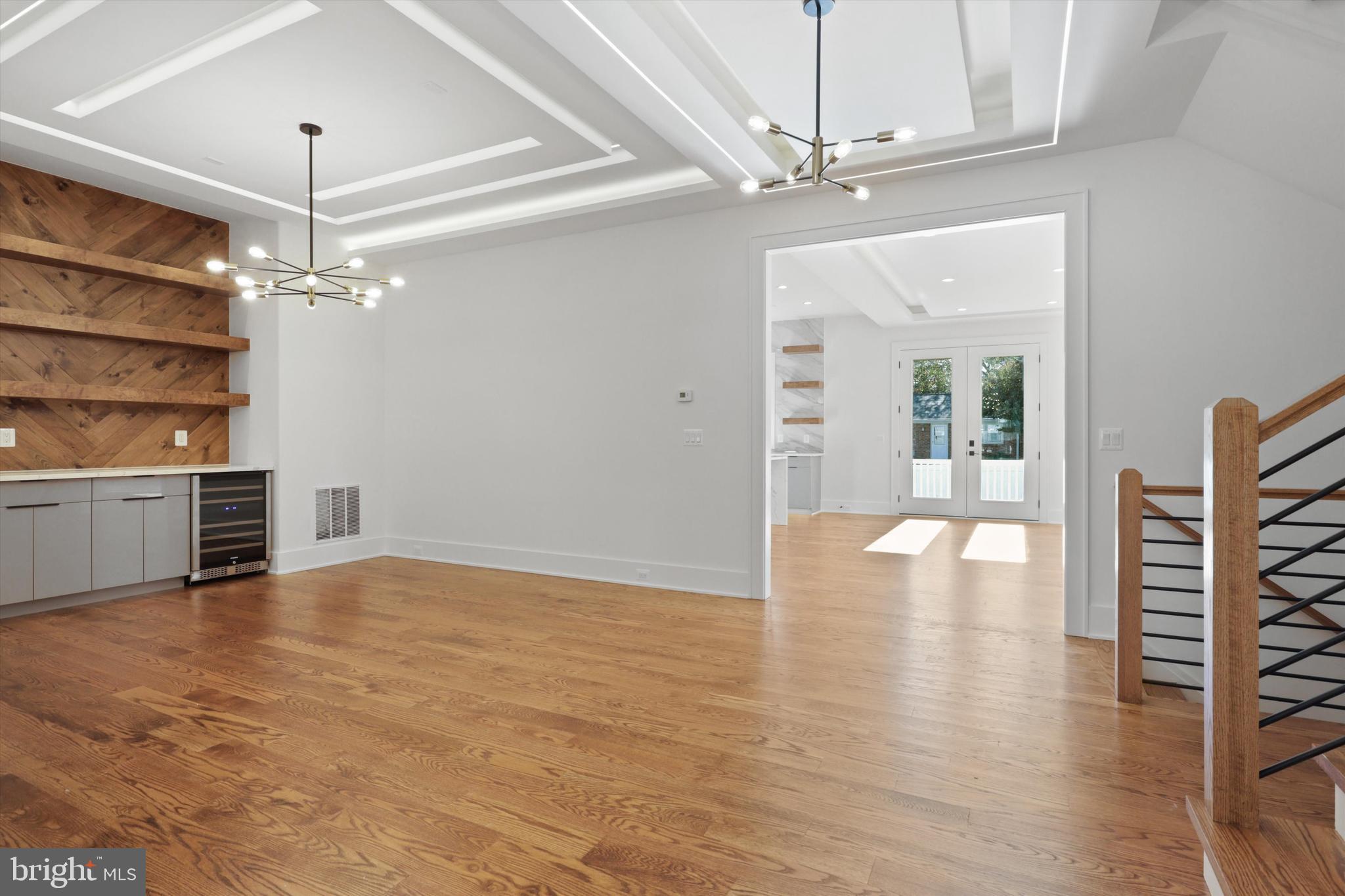 WESTWOOD MANOR - Residential