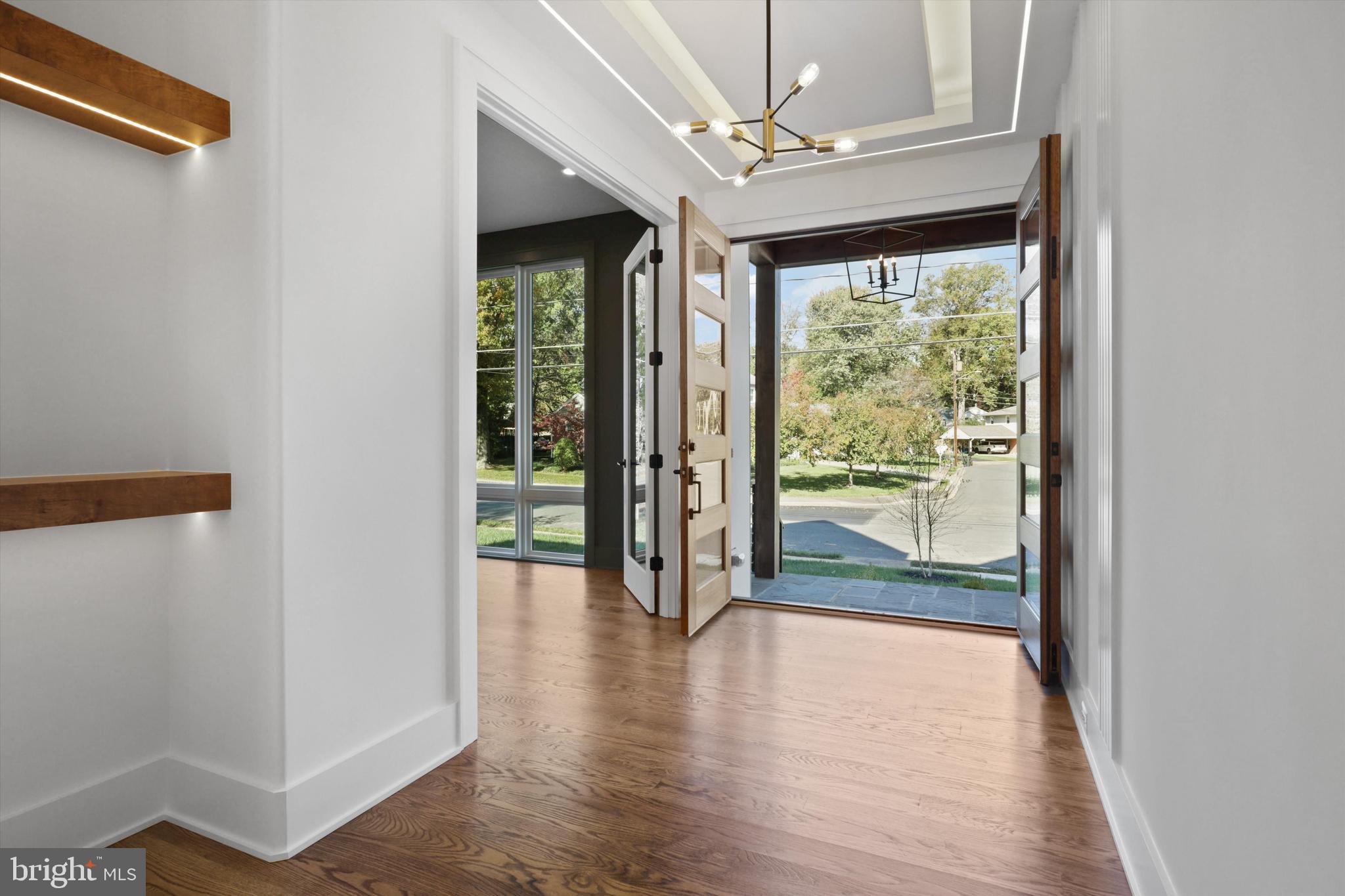 WESTWOOD MANOR - Residential