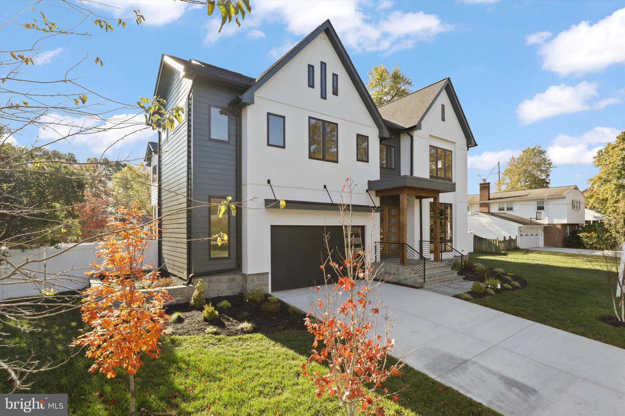 WESTWOOD MANOR - Residential