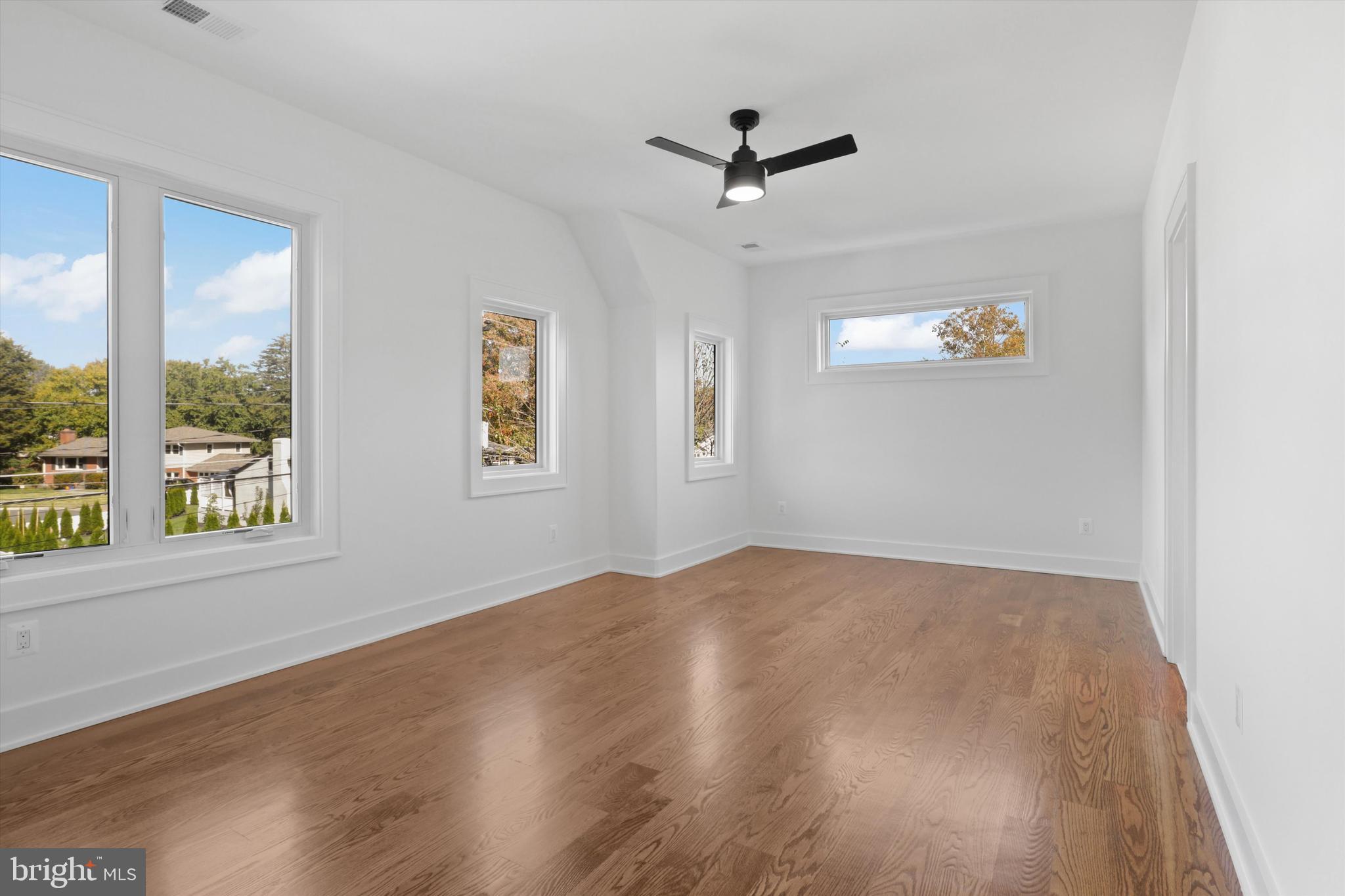 WESTWOOD MANOR - Residential