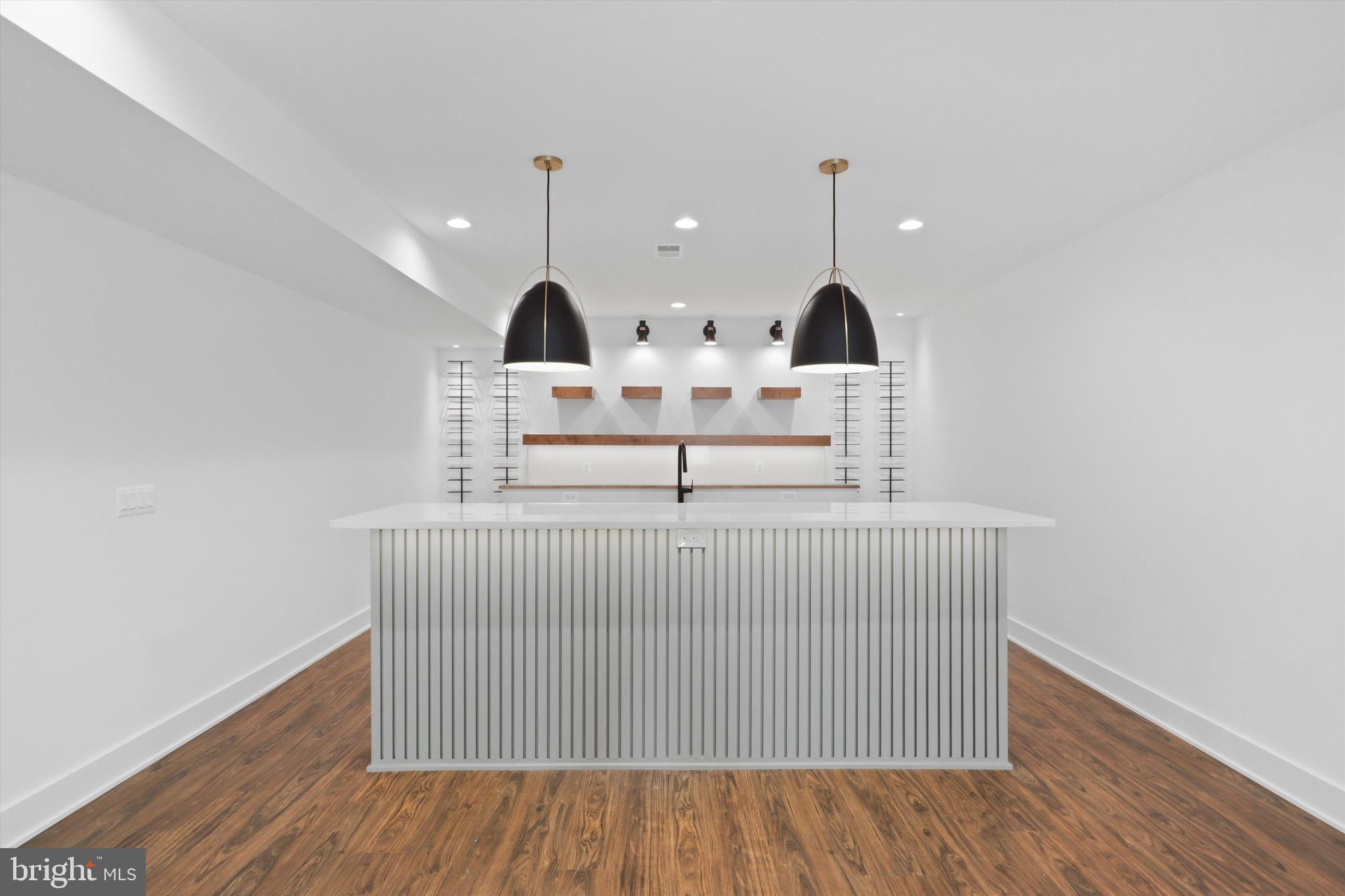 WESTWOOD MANOR - Residential