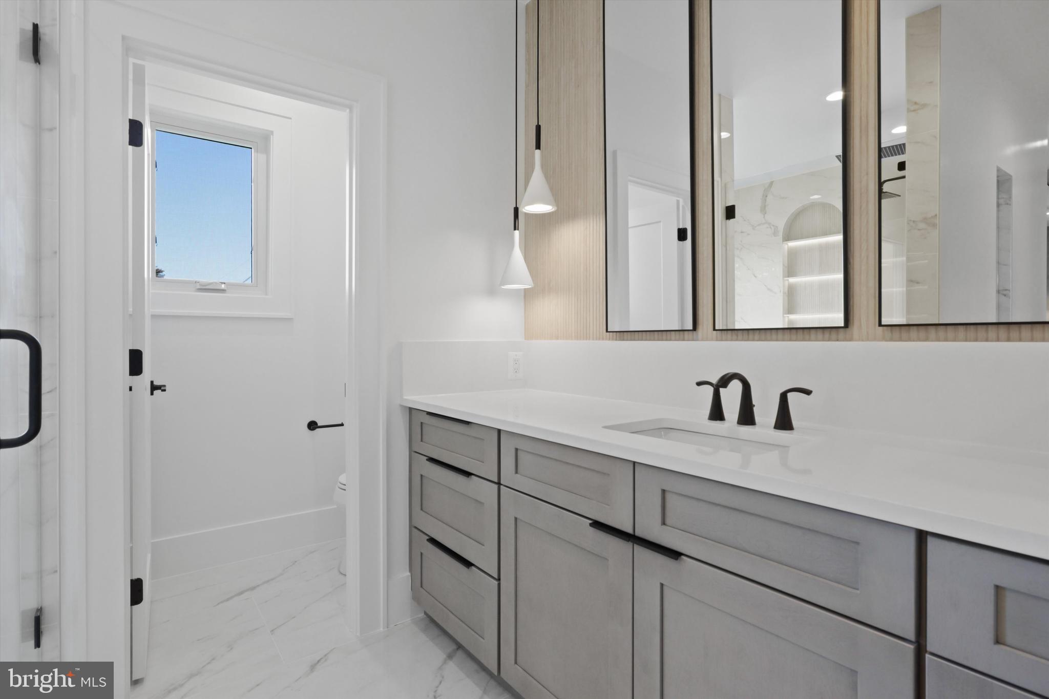 WESTWOOD MANOR - Residential