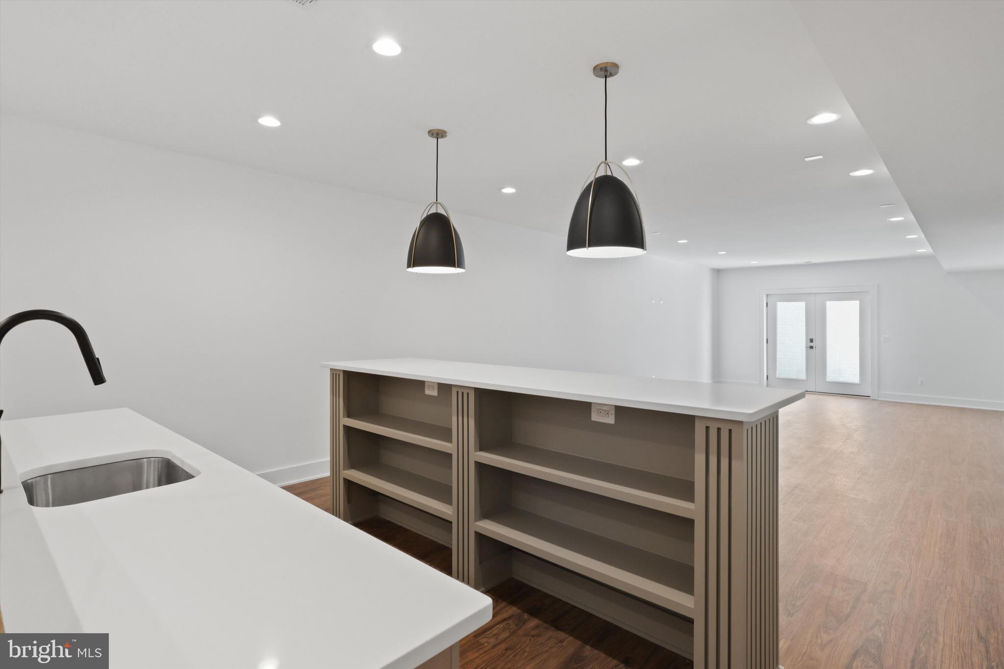 WESTWOOD MANOR - Residential