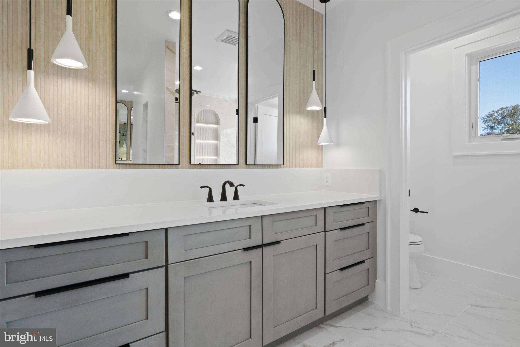 WESTWOOD MANOR - Residential