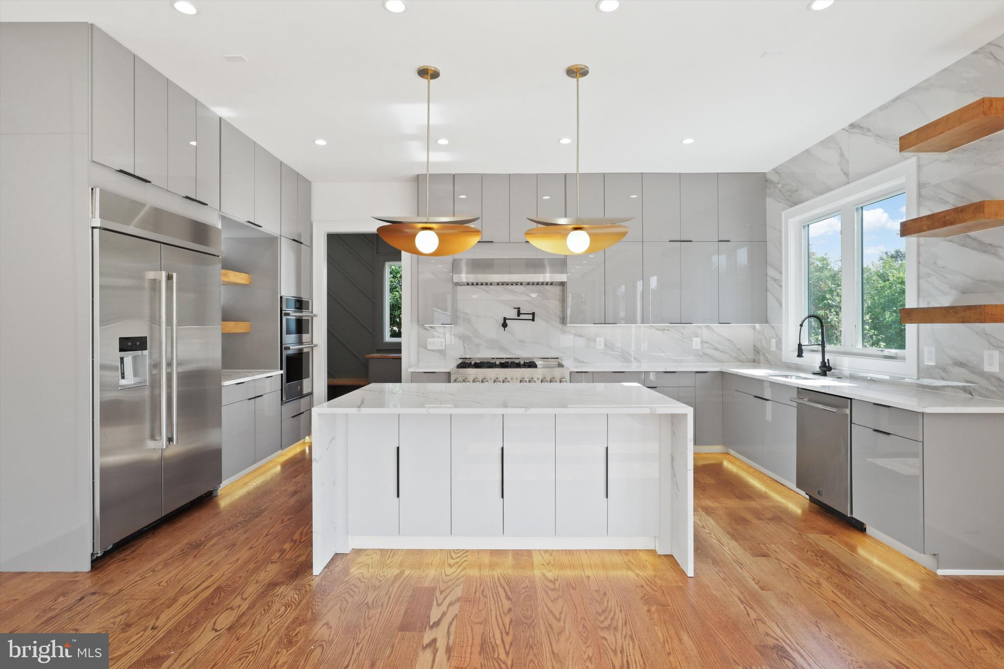 WESTWOOD MANOR - Residential