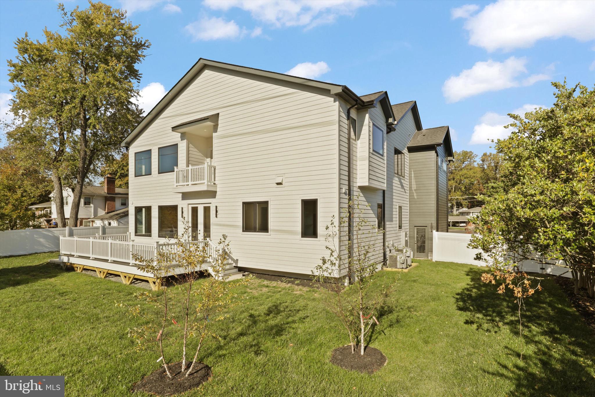 WESTWOOD MANOR - Residential