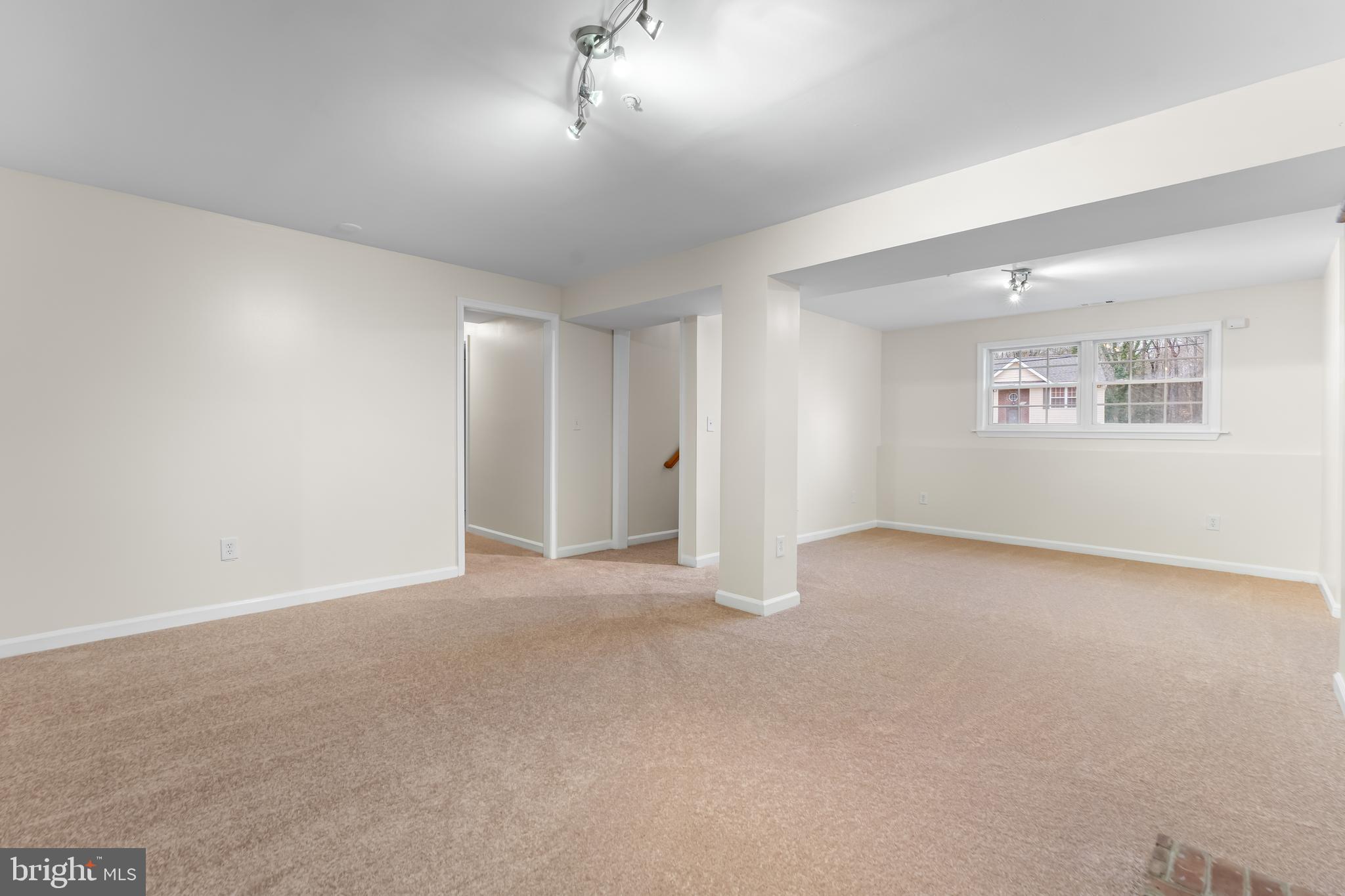 LIVINGSTON GROVE - Residential