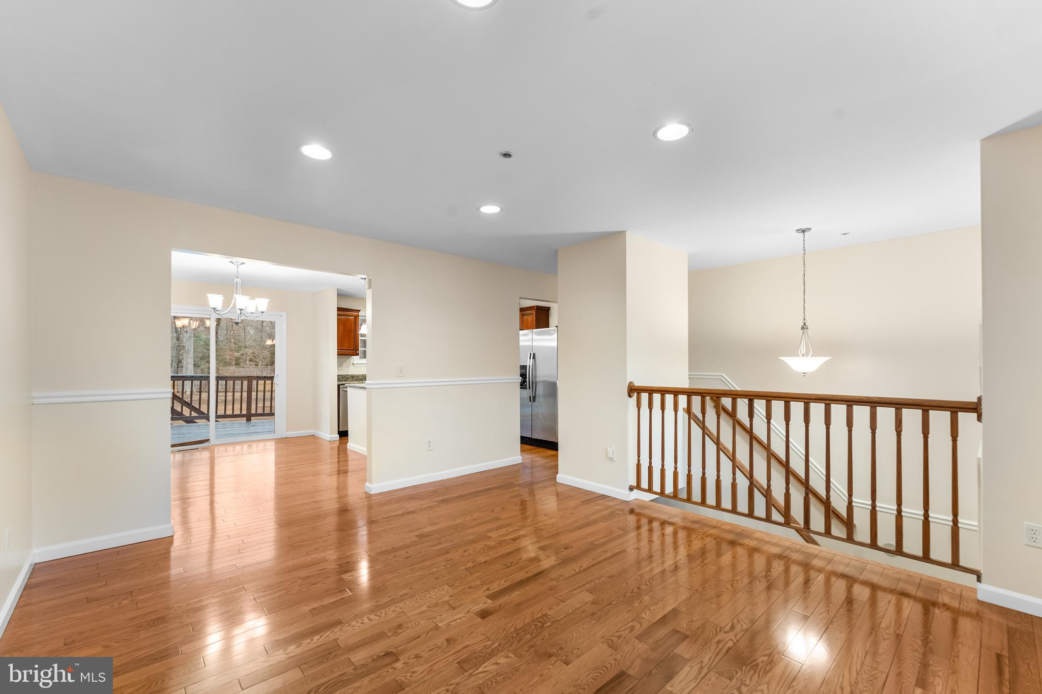 LIVINGSTON GROVE - Residential