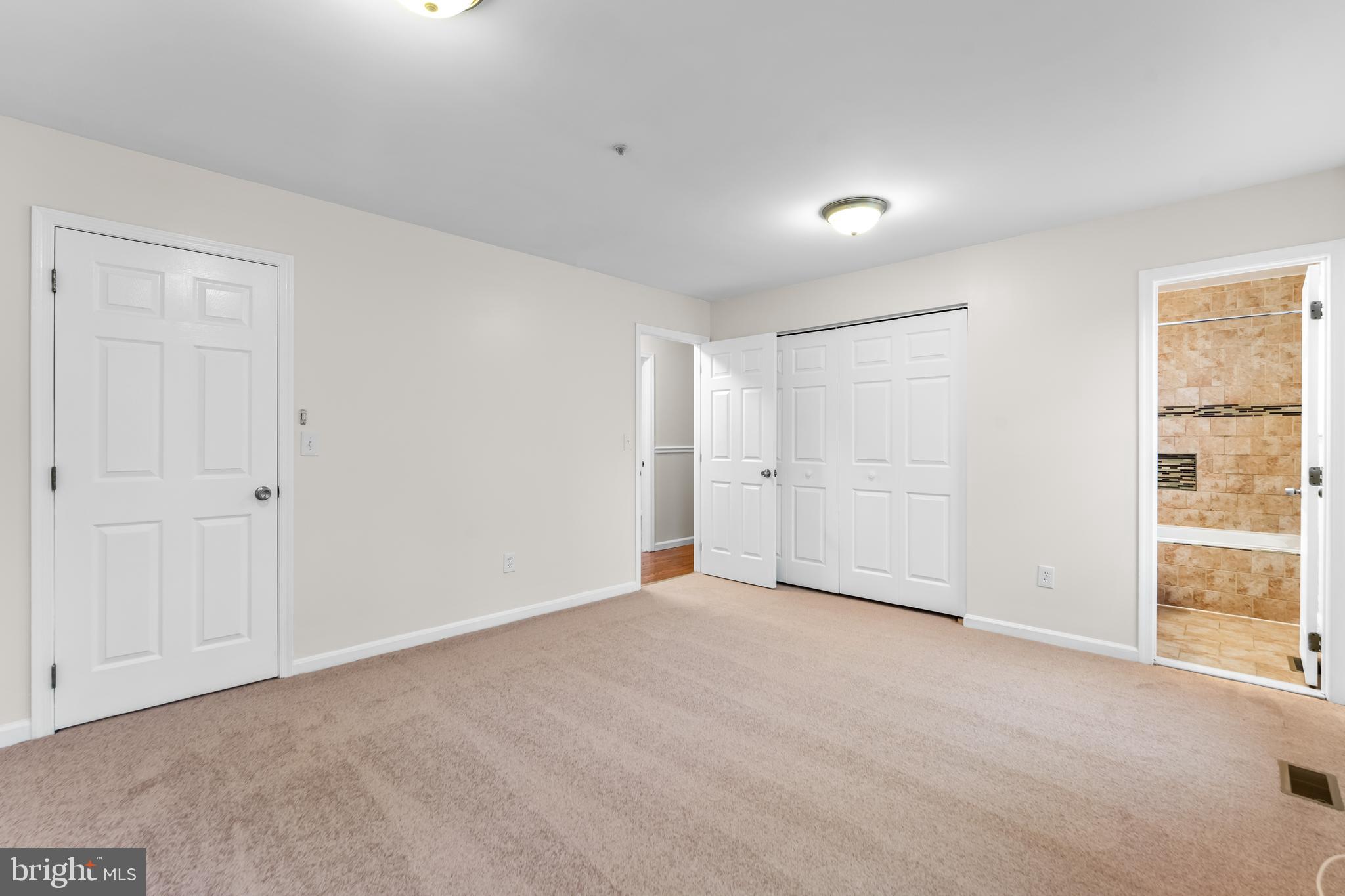 LIVINGSTON GROVE - Residential