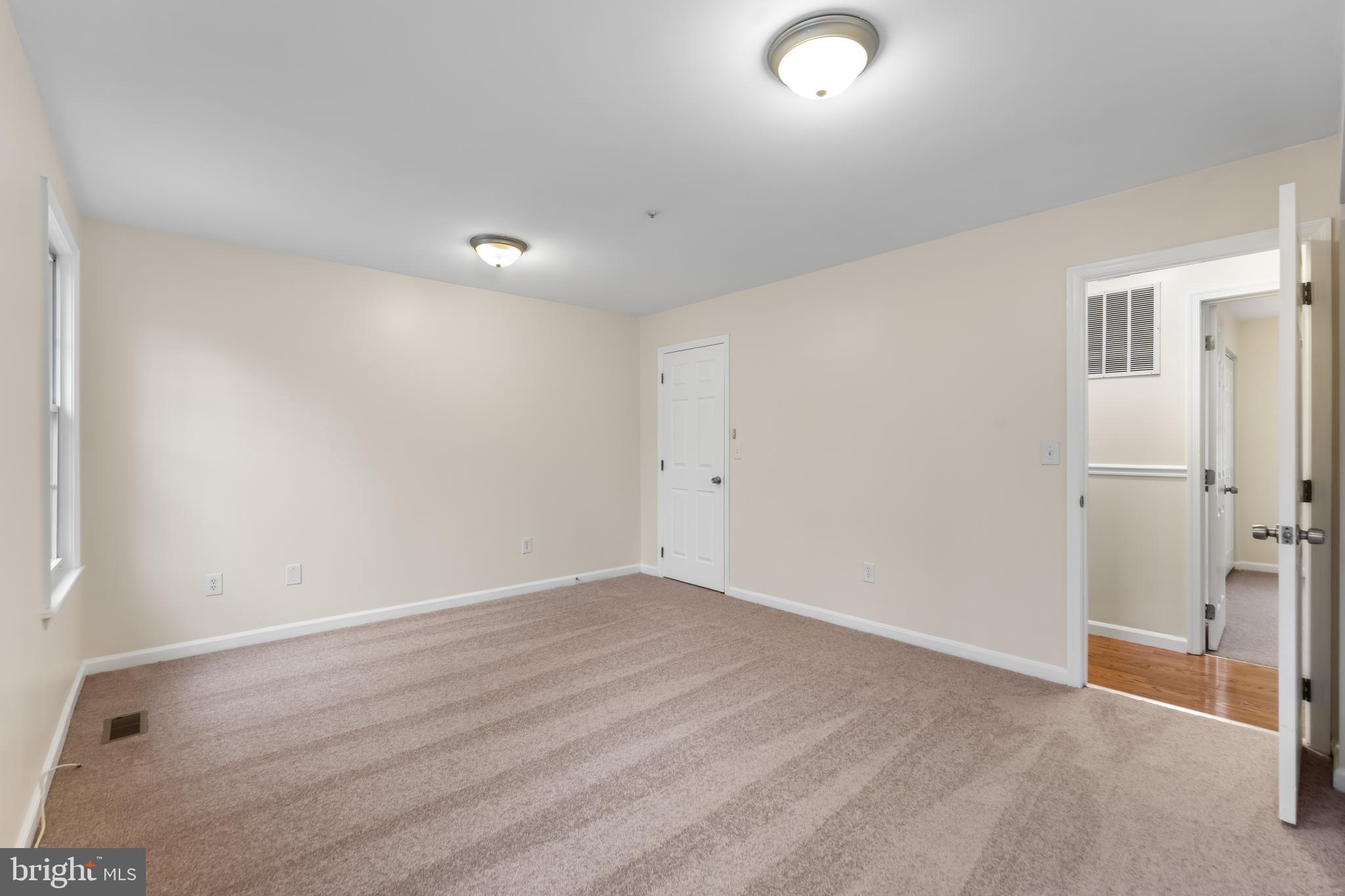 LIVINGSTON GROVE - Residential