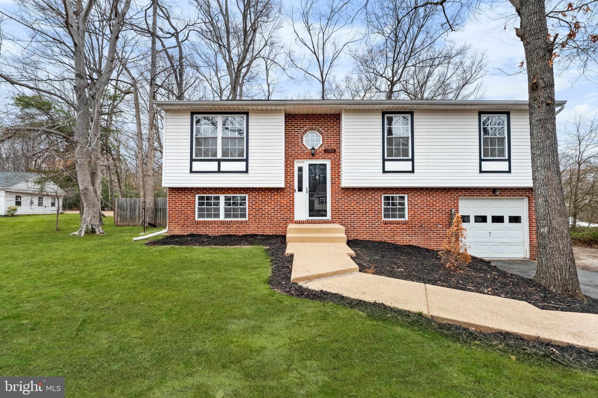 LIVINGSTON GROVE - Residential