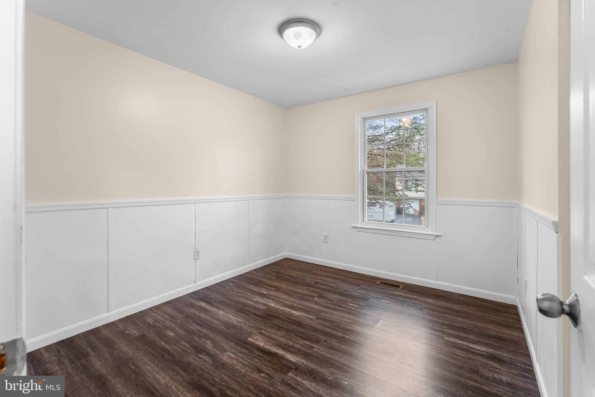 LIVINGSTON GROVE - Residential