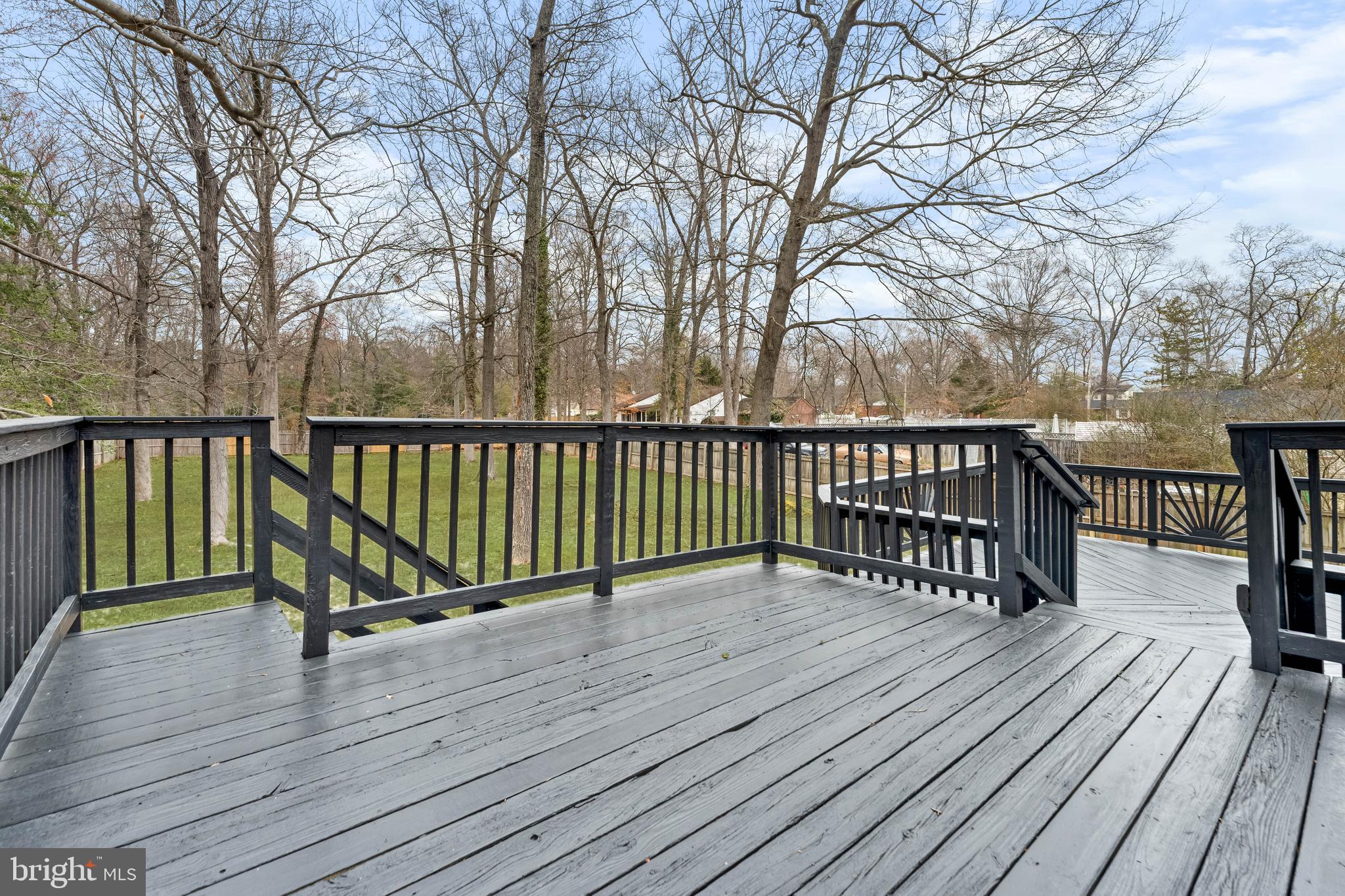 LIVINGSTON GROVE - Residential