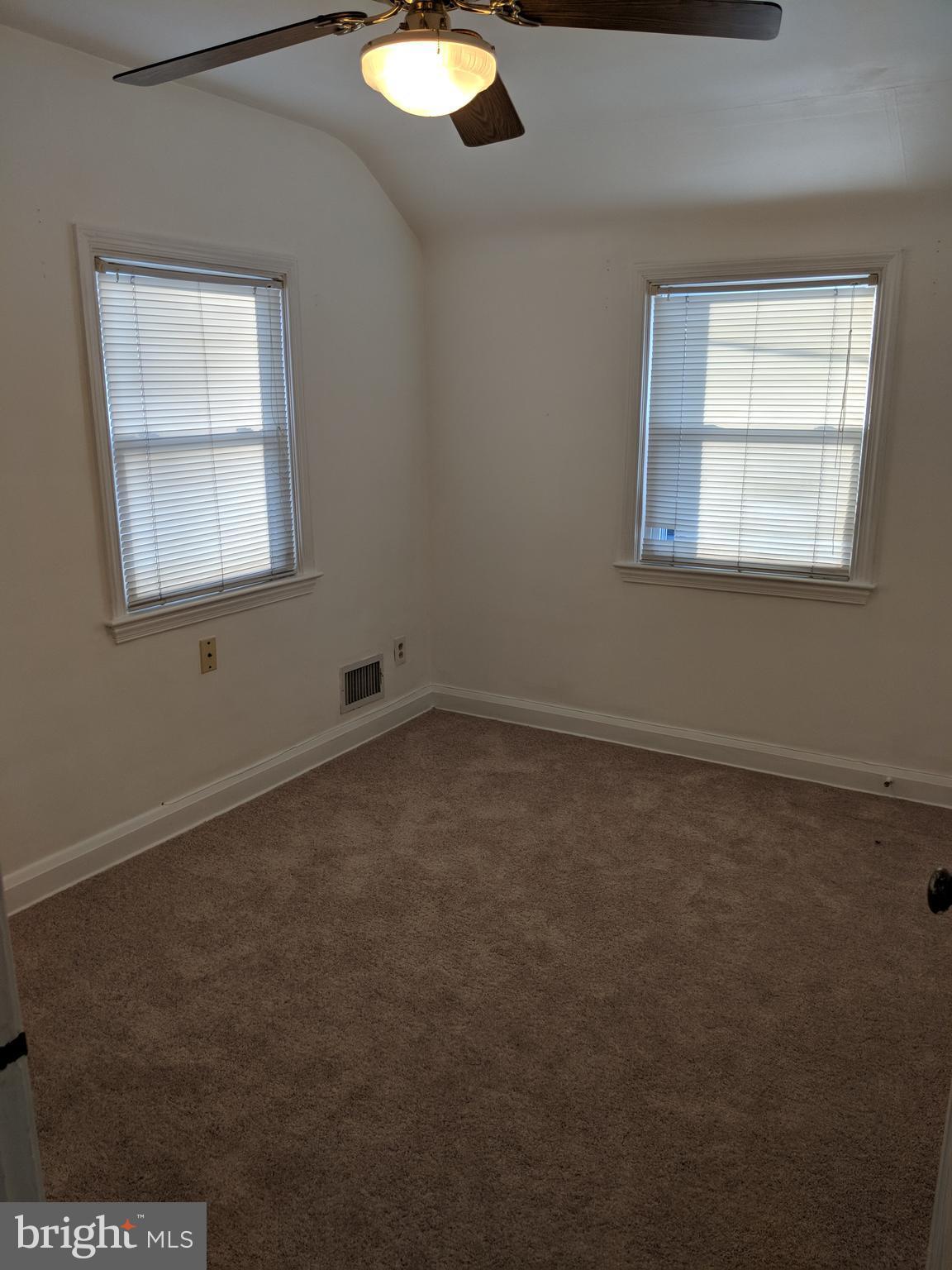 HILLENDALE FARMS - Residential Lease