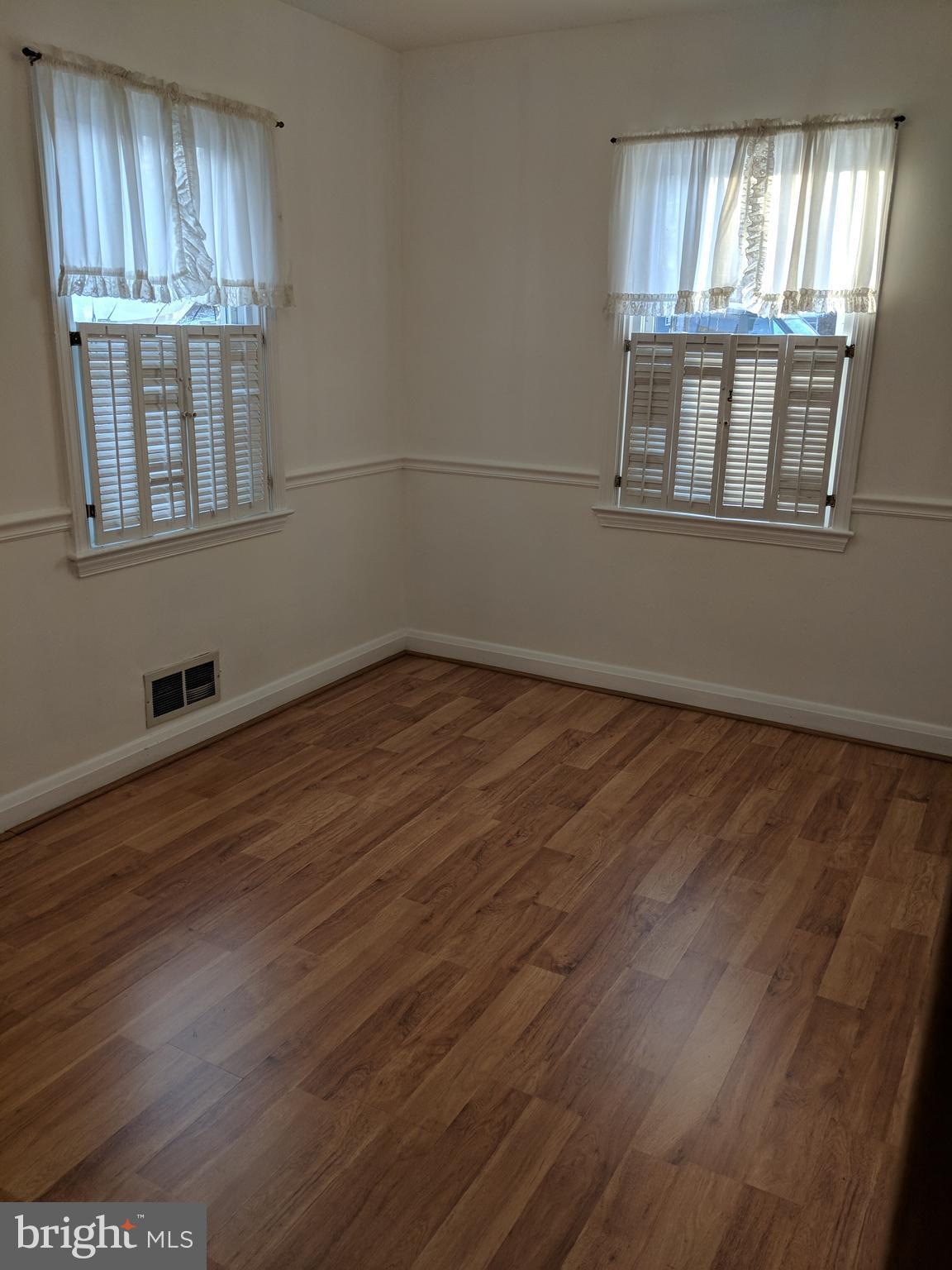 HILLENDALE FARMS - Residential Lease