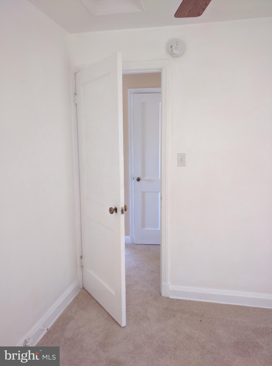 HILLENDALE FARMS - Residential Lease