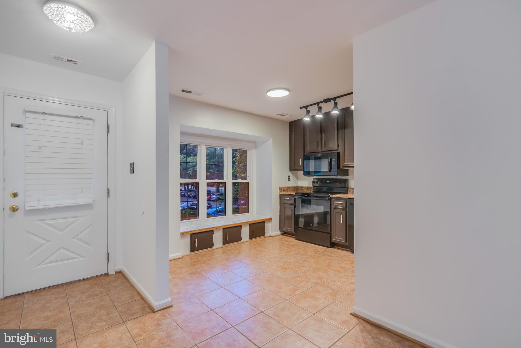 1470 ORLEANS COURT