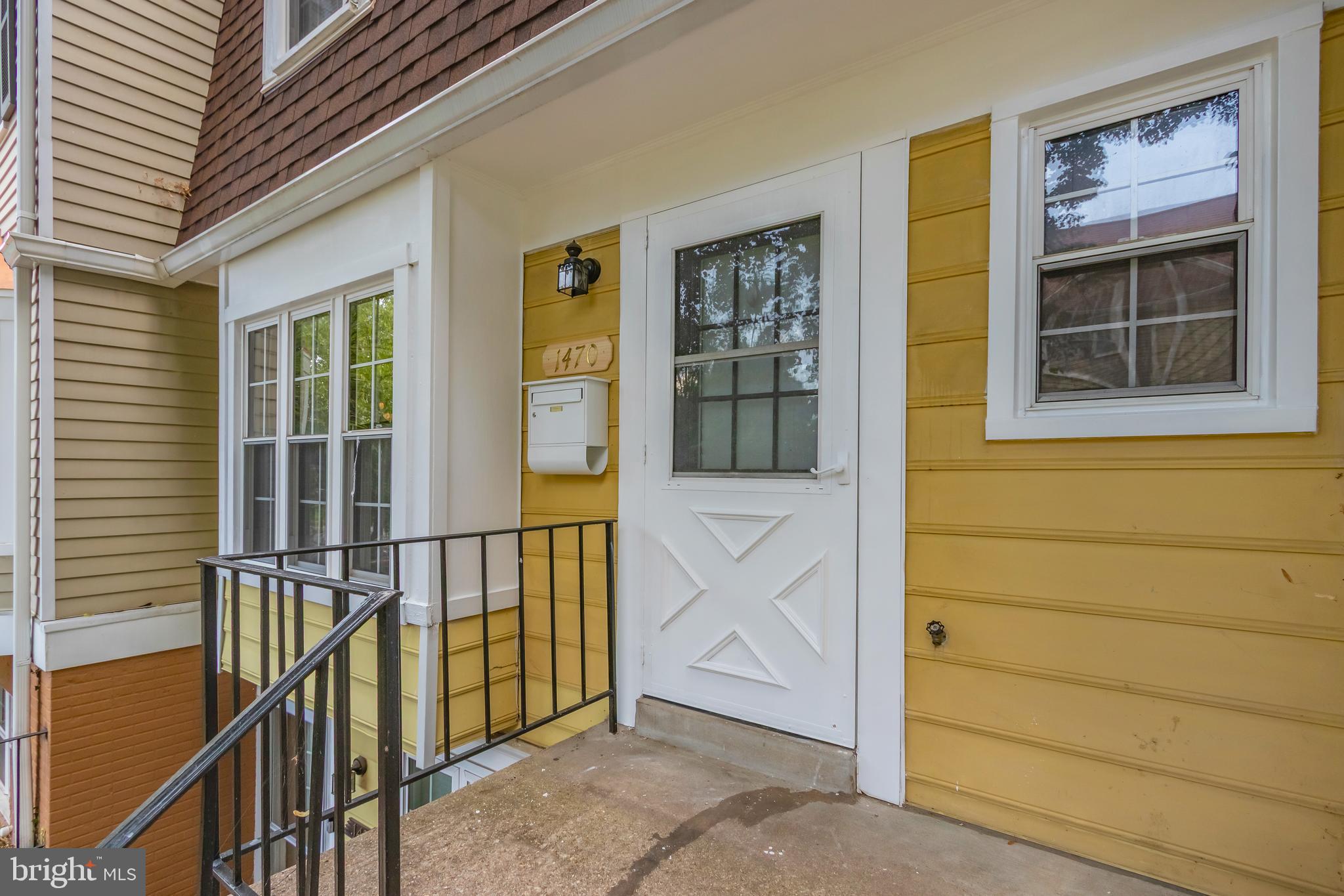 1470 ORLEANS COURT