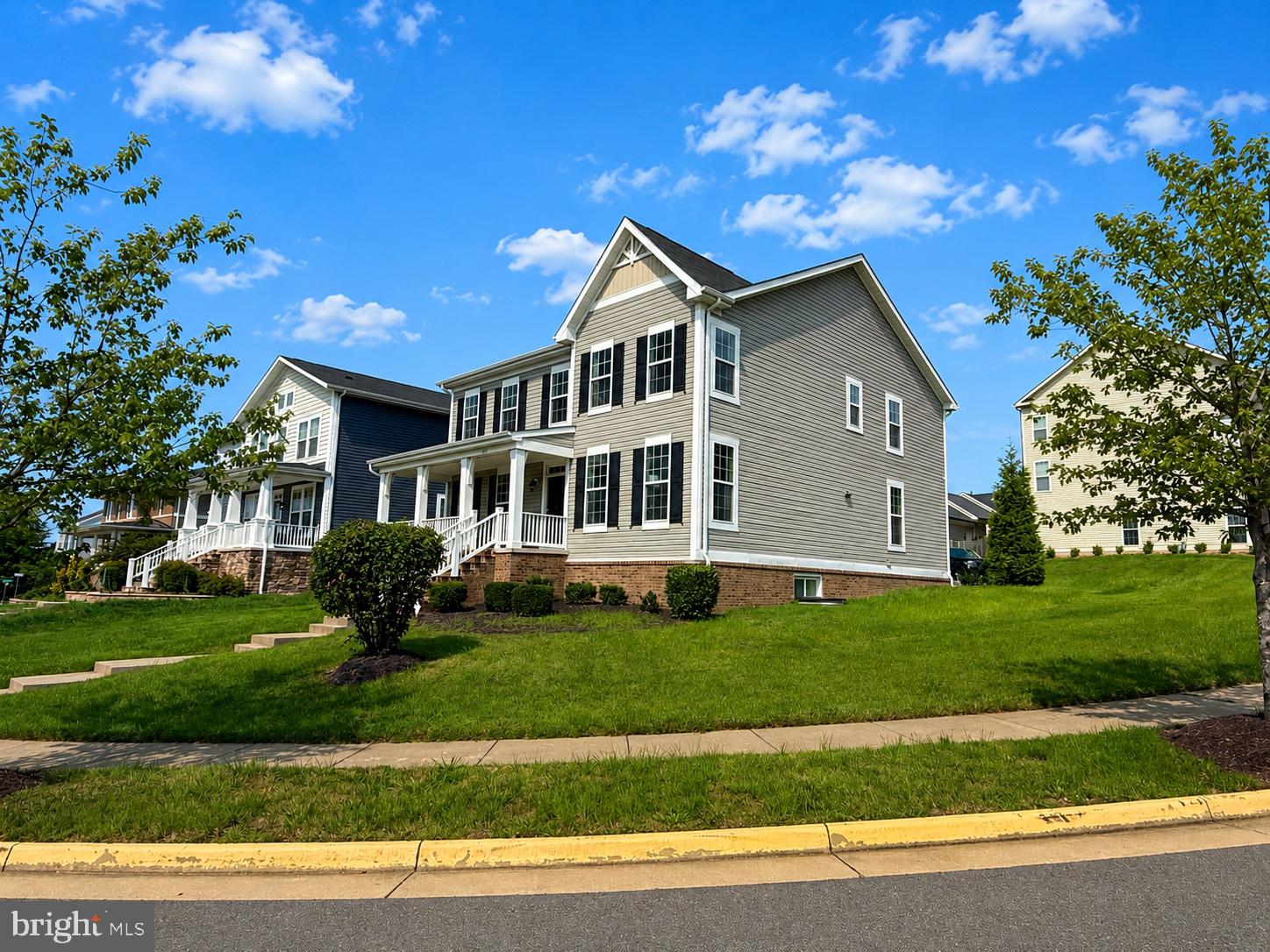 220 ALMOND DRIVE