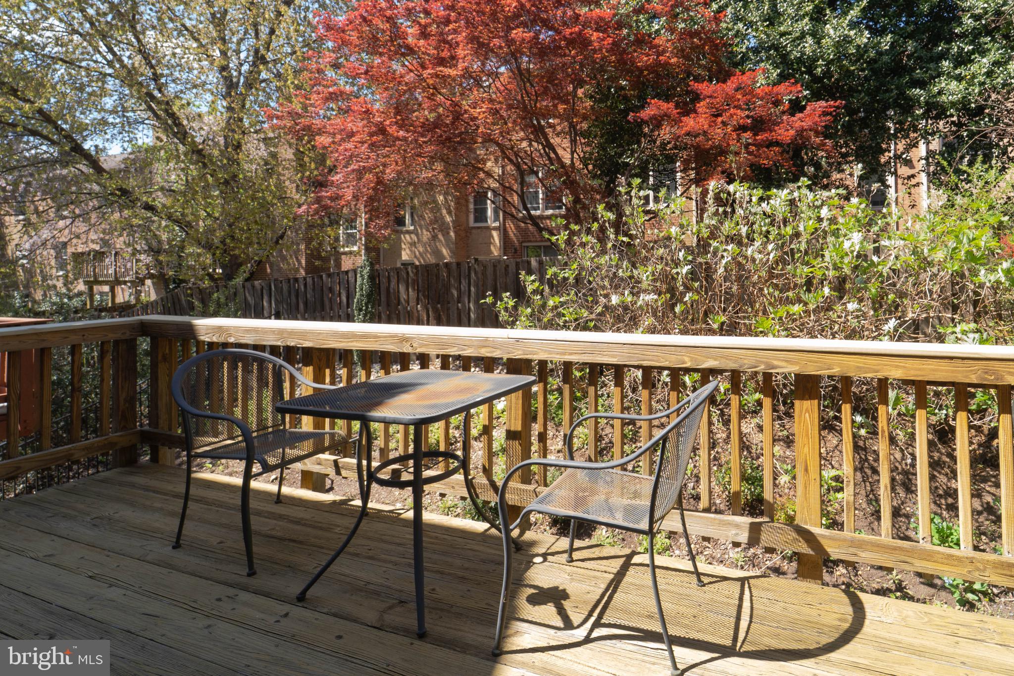 ASHLAWN RIDGE - Residential