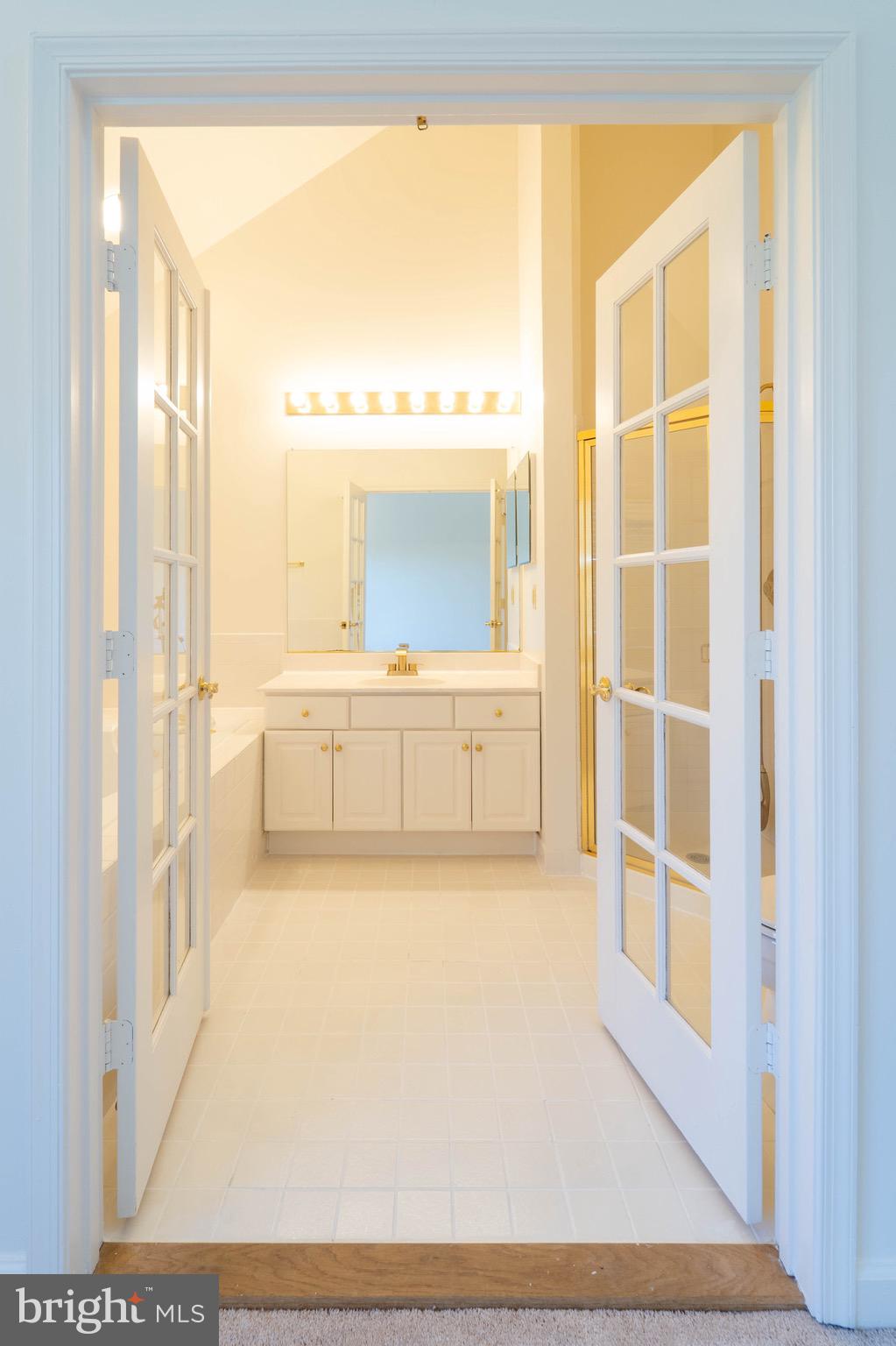 ASHLAWN RIDGE - Residential