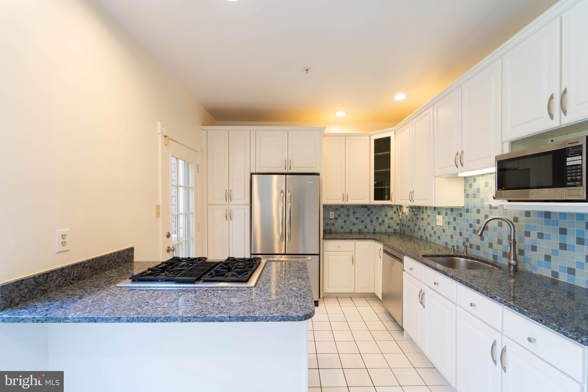 ASHLAWN RIDGE - Residential