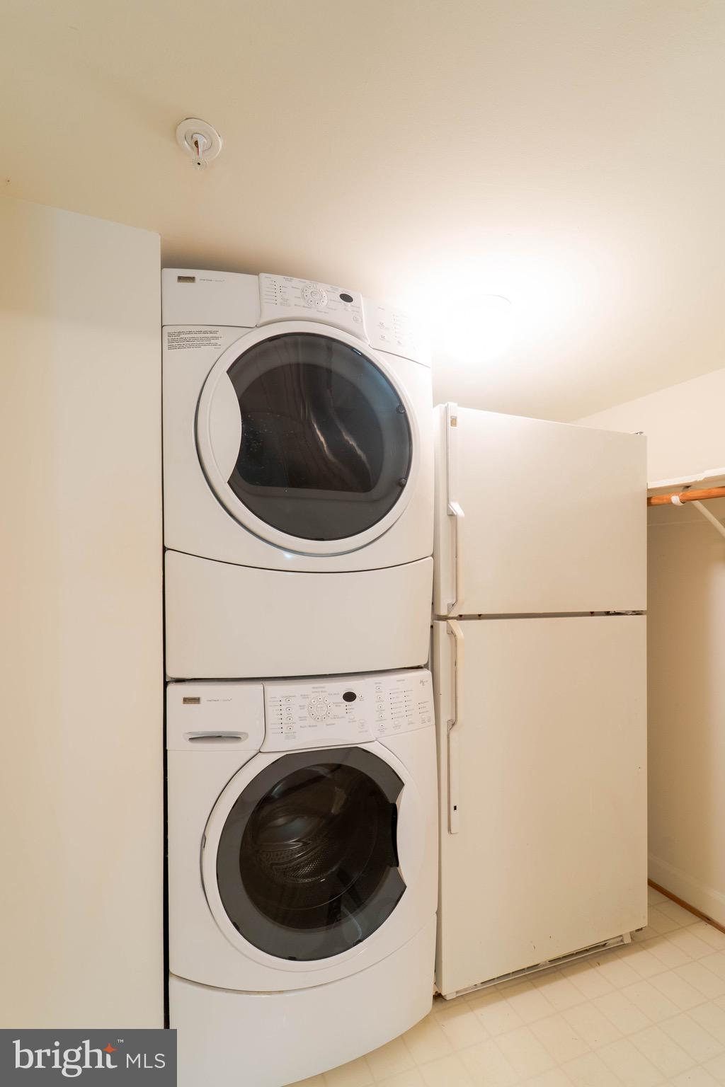 ASHLAWN RIDGE - Residential