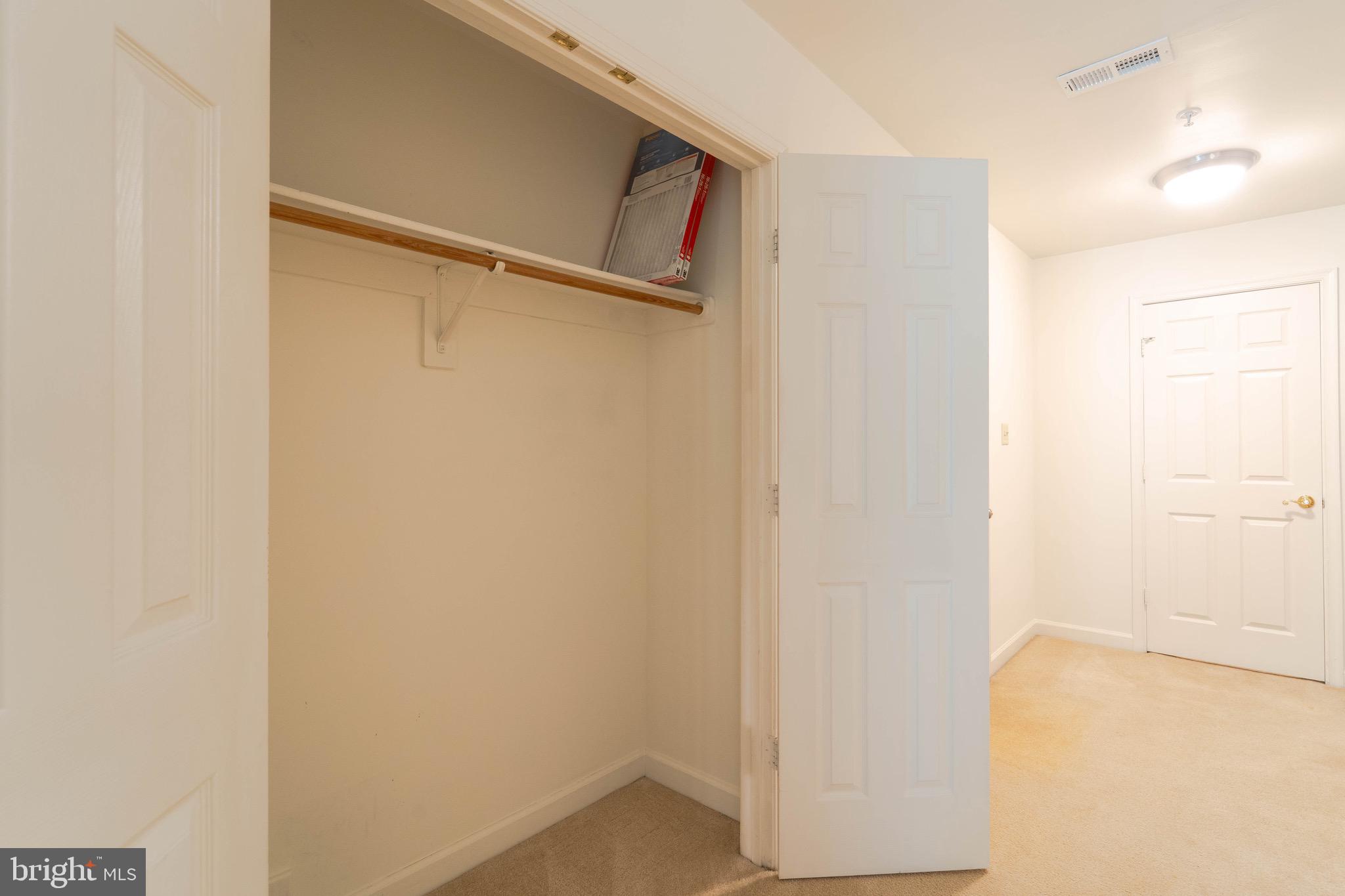 ASHLAWN RIDGE - Residential