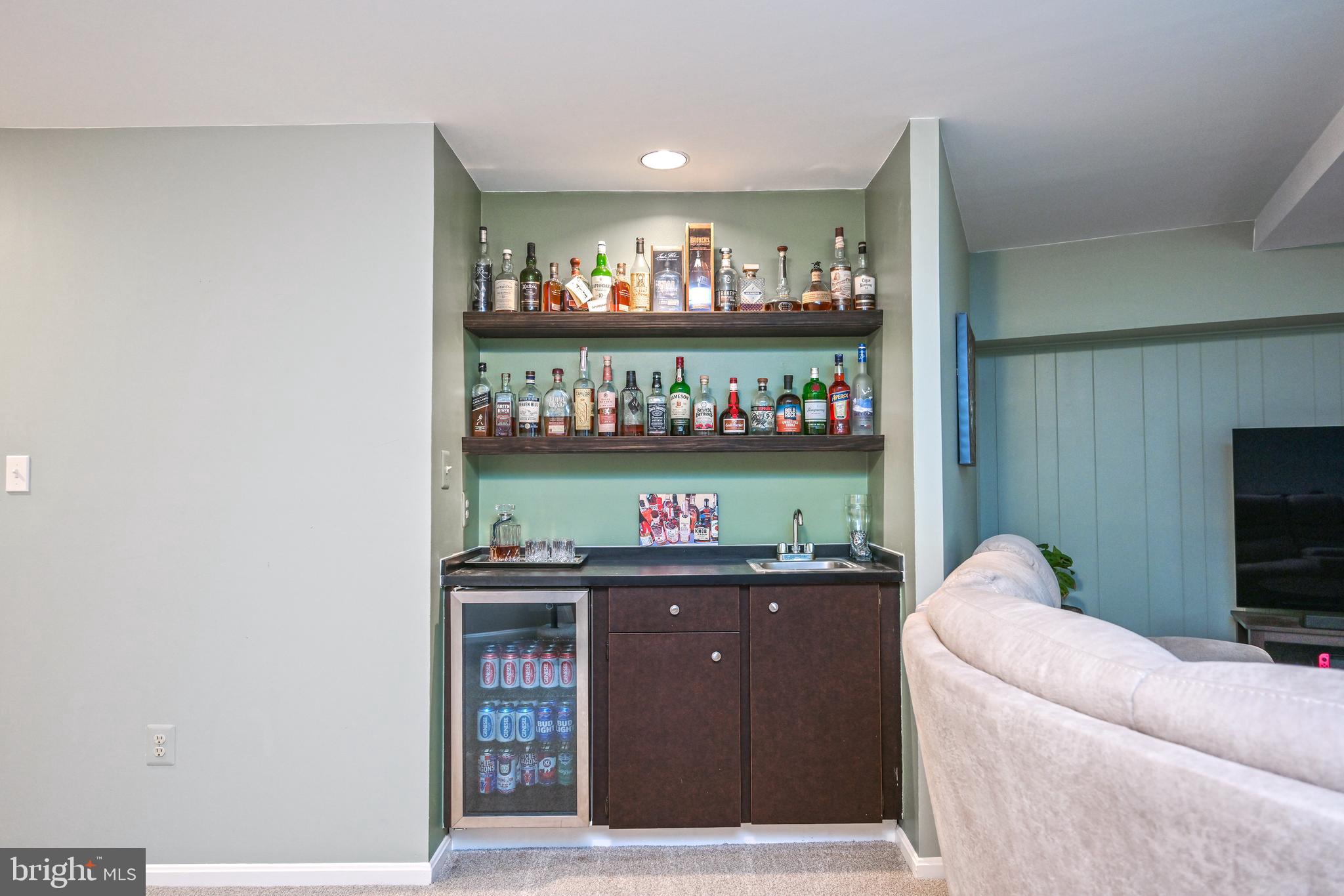 GREENTREE VILLAGE - Residential Lease