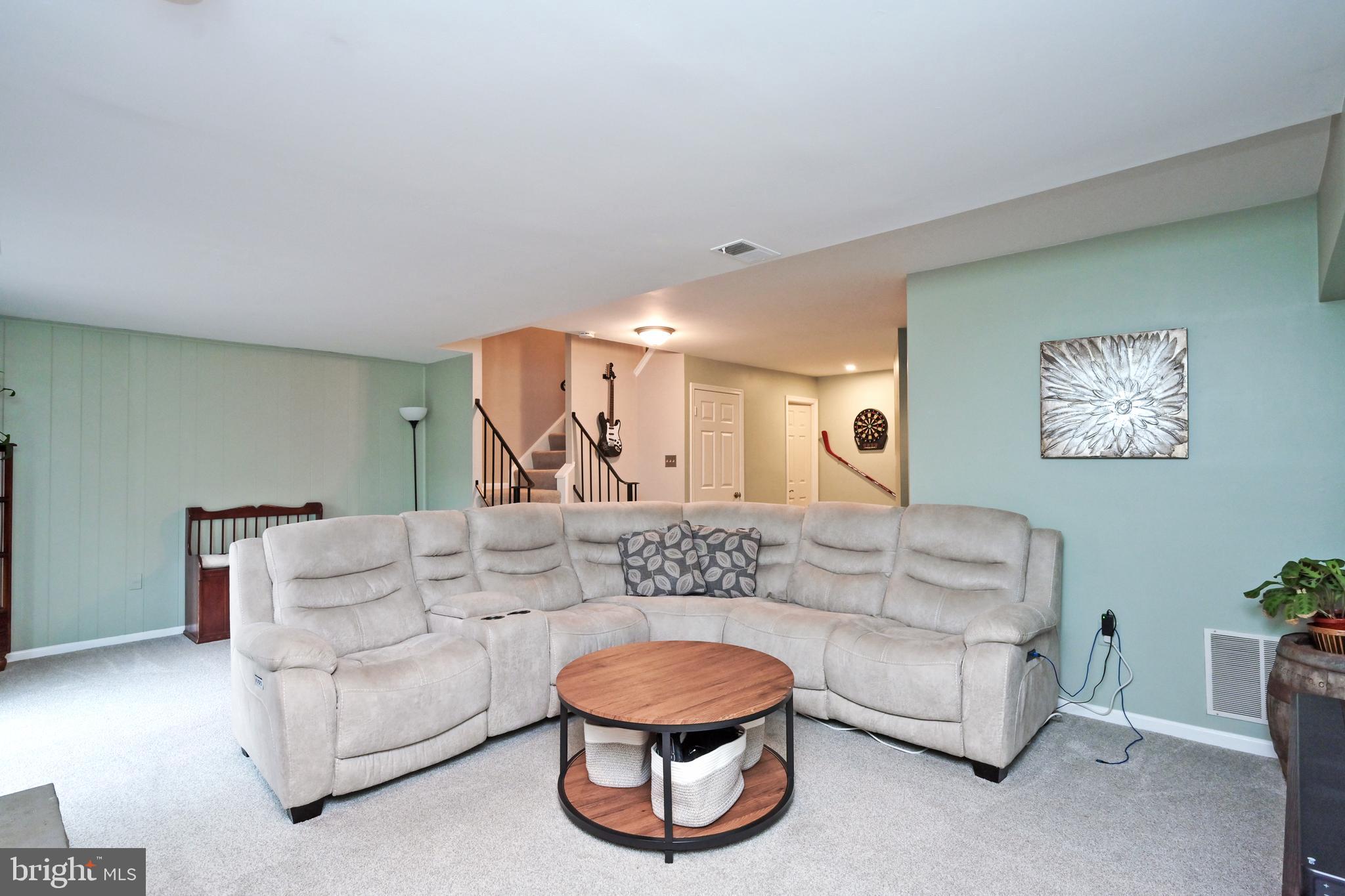 GREENTREE VILLAGE - Residential Lease