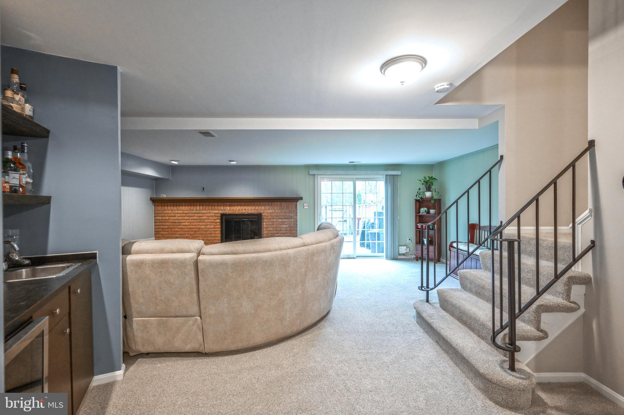 GREENTREE VILLAGE - Residential Lease