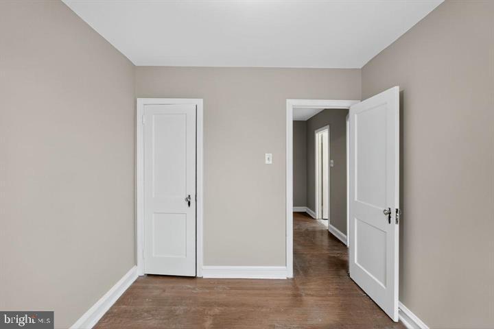 WEST OAK LANE - Residential Lease