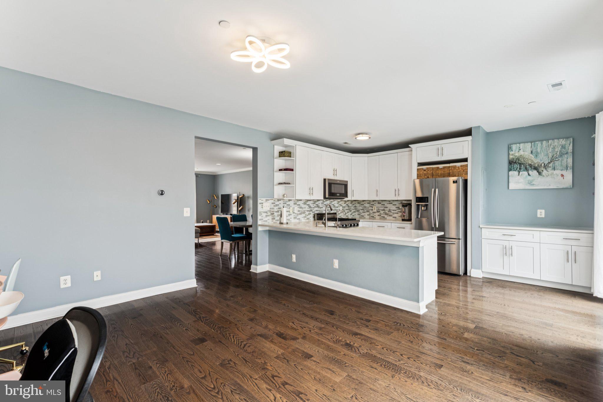 NAVAL SQUARE - Residential