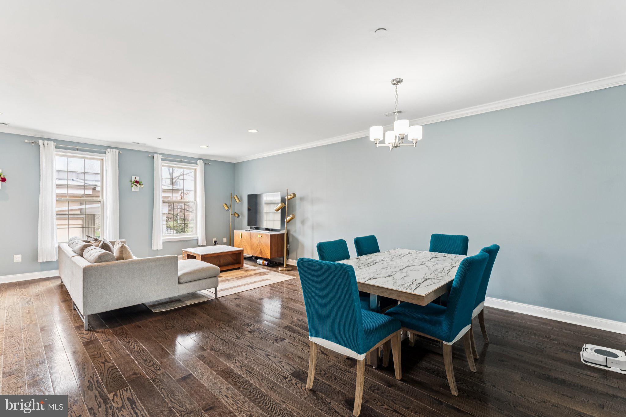 NAVAL SQUARE - Residential