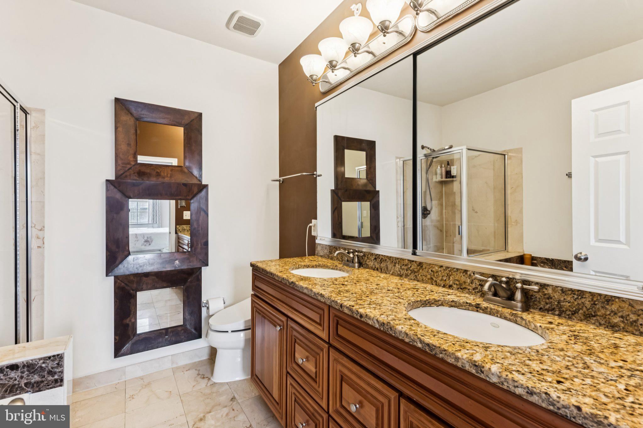 NAVAL SQUARE - Residential