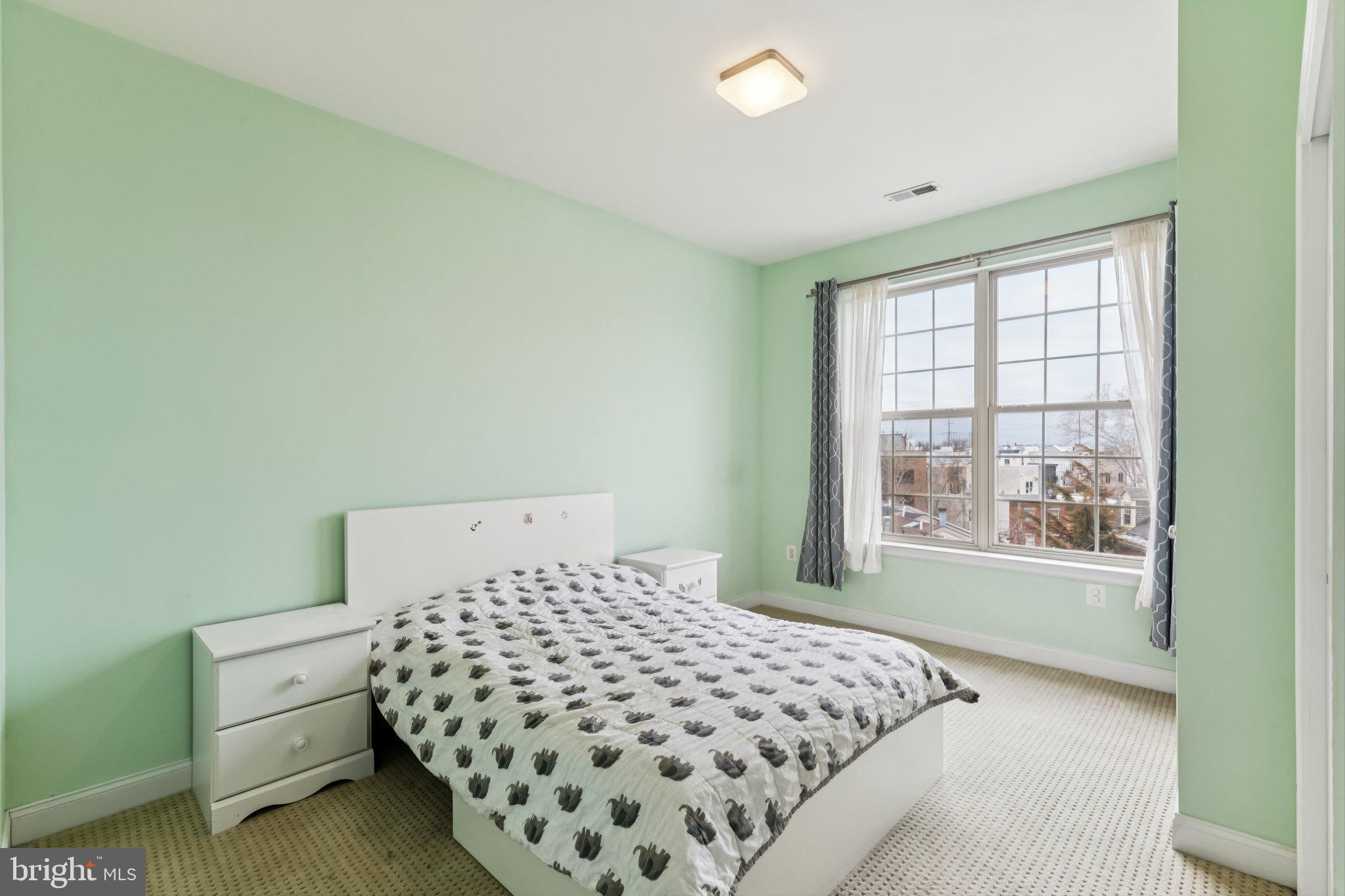 NAVAL SQUARE - Residential