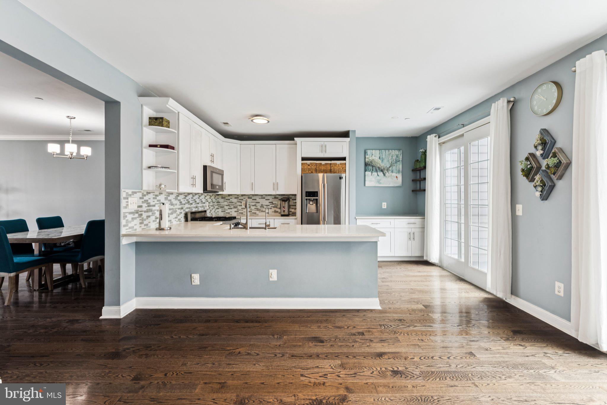 NAVAL SQUARE - Residential