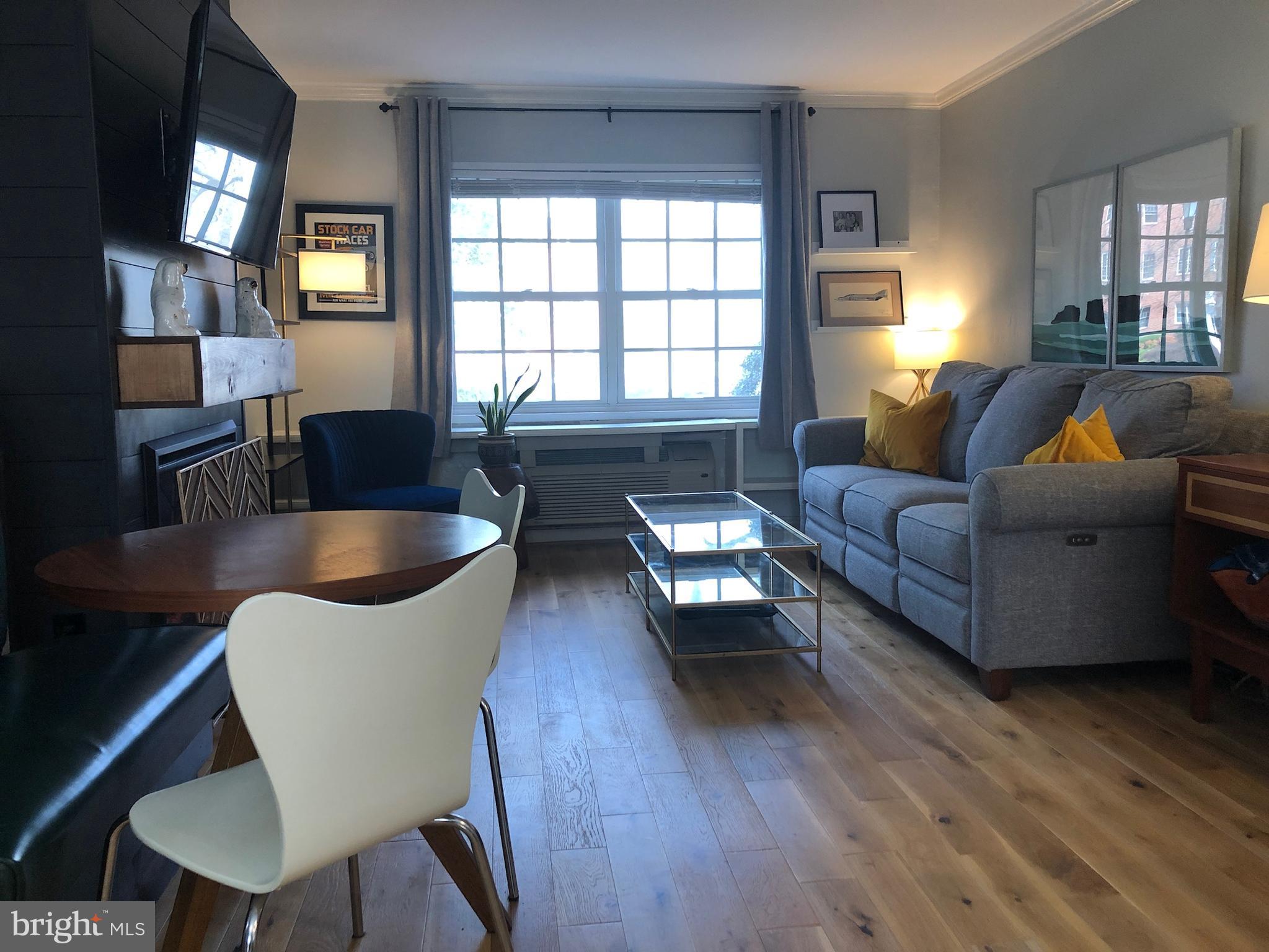 POTOWMACK CROSSING - Residential Lease