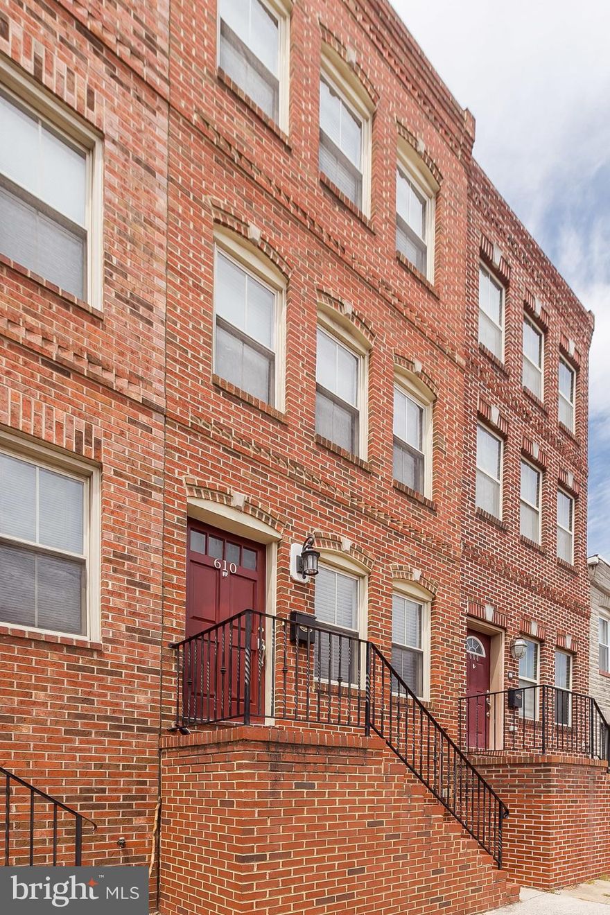 BEAUTIFUL BRICK FRONT TOWNHOME LOCATED IN THE HEART OF CANTON! ALSO WALKING DISTANCE FROM PATTERSON PARK. THIS HOME FEATURES A FULLY UPDATED KITCHEN WITH RECENTLY NEW APPLIANCES, 3 SPACIOUS BEDROOMS, UPPER LEVEL WET BAR, AND A ROOF TOP DECK WITH VIEW OF DOWNTOWN BALTIMORE AND PATTERSON PARK. SCHEDULE YOUR SHOWING TODAY! YOU DON'T WANT TO MISS OUT ON CALLING THIS YOUR NEW HOME.